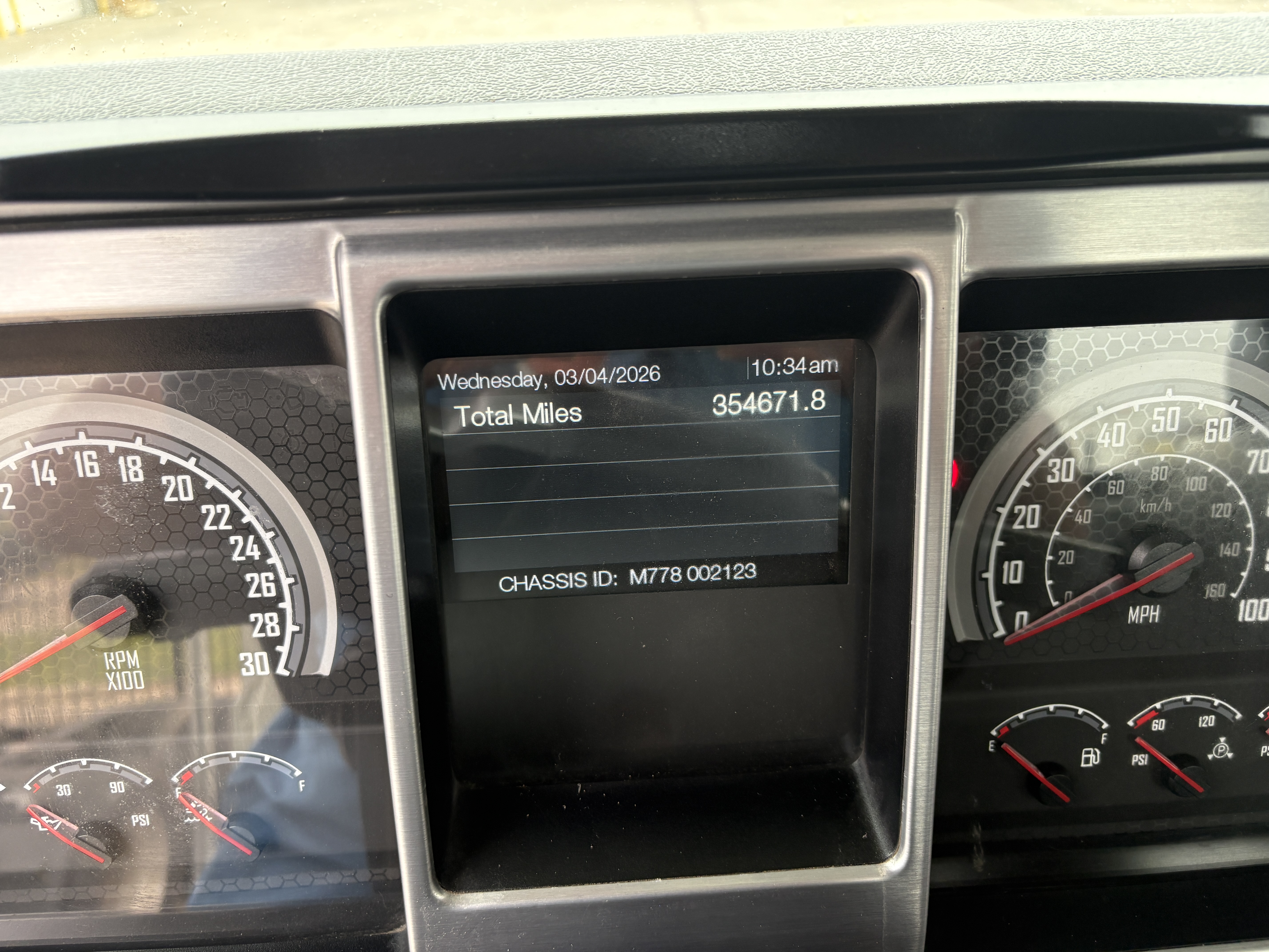 2019 Mack - image 21