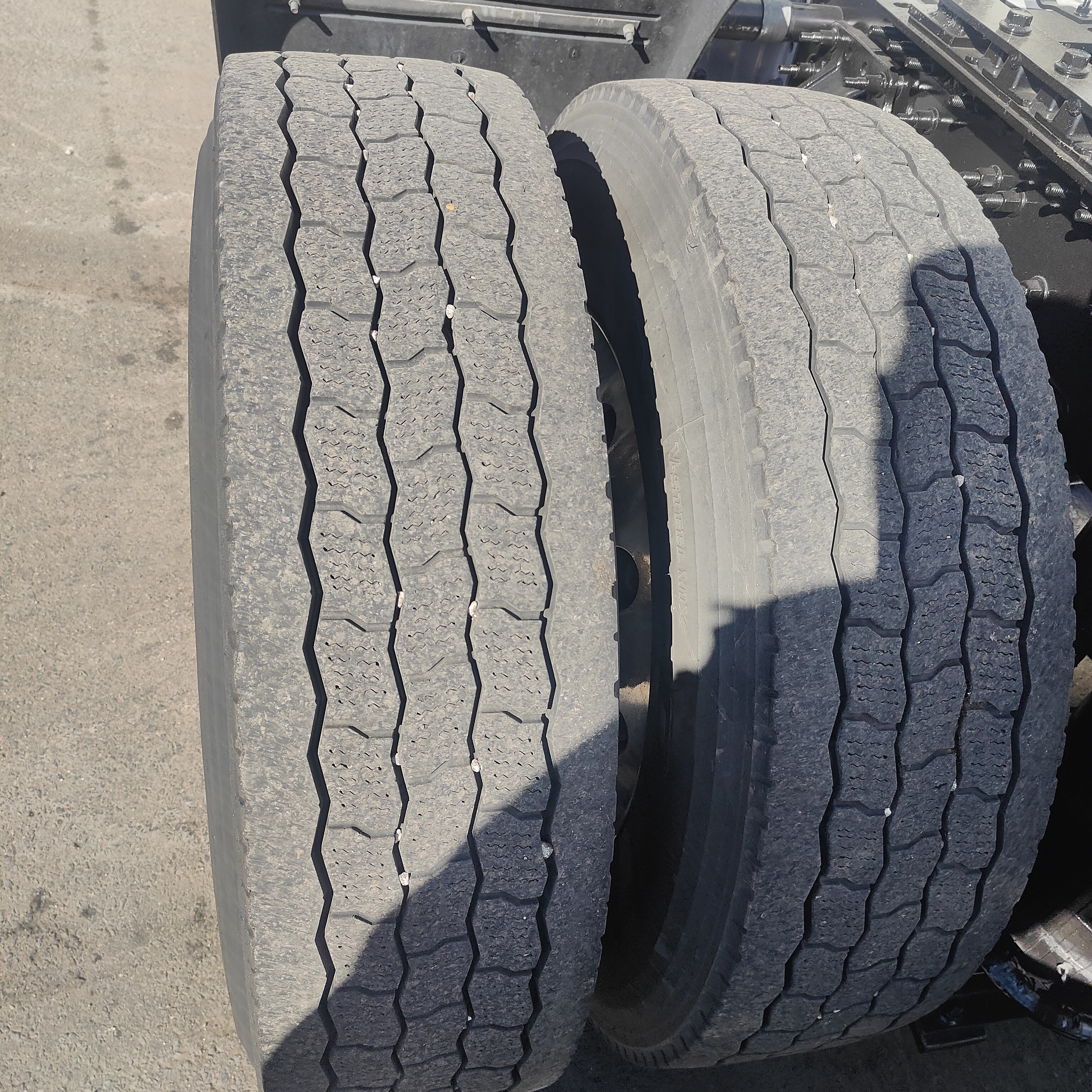 2023 Mack Anthem - image 16