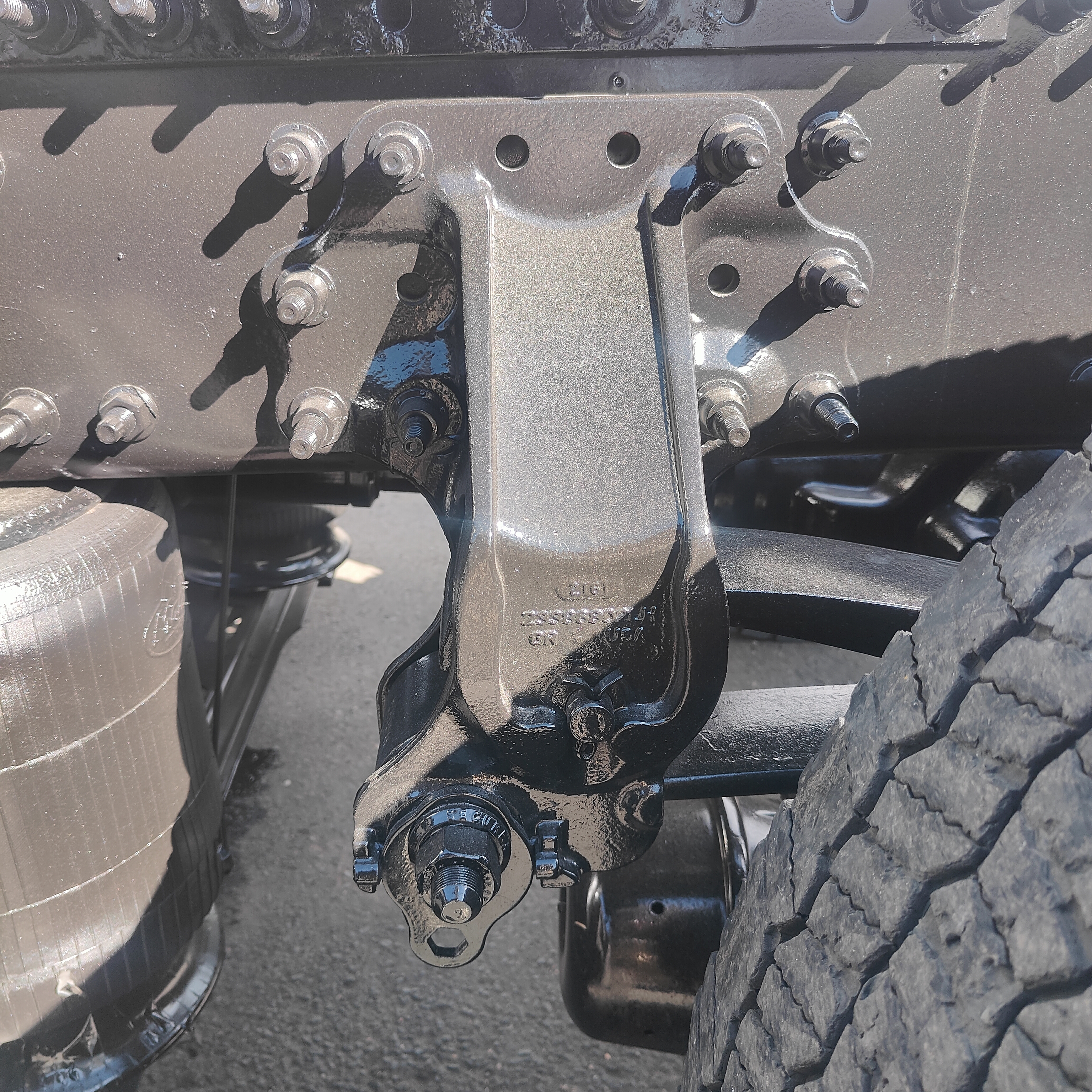 2023 Mack Anthem - image 18