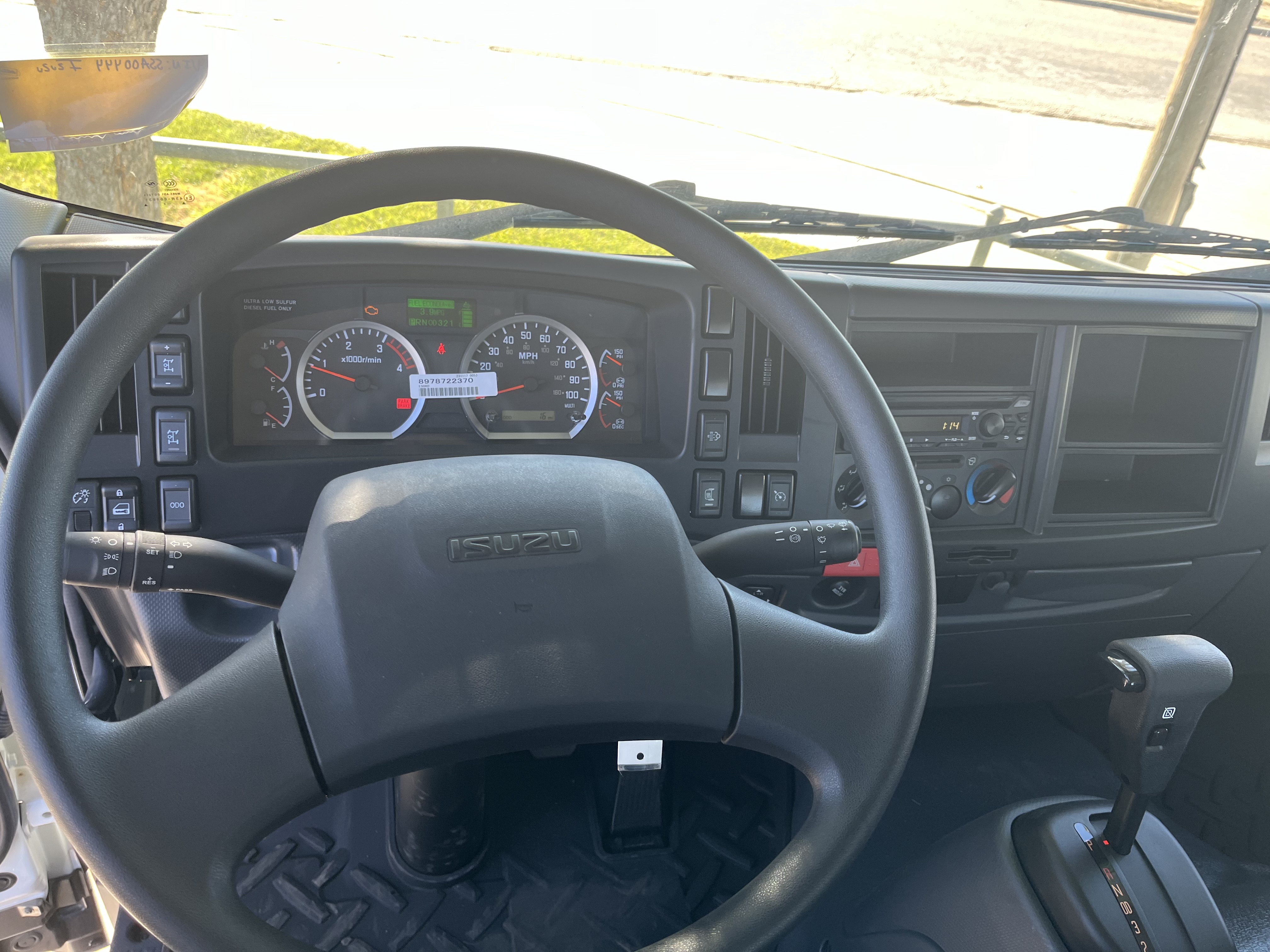 2025 Isuzu FTR - image 9