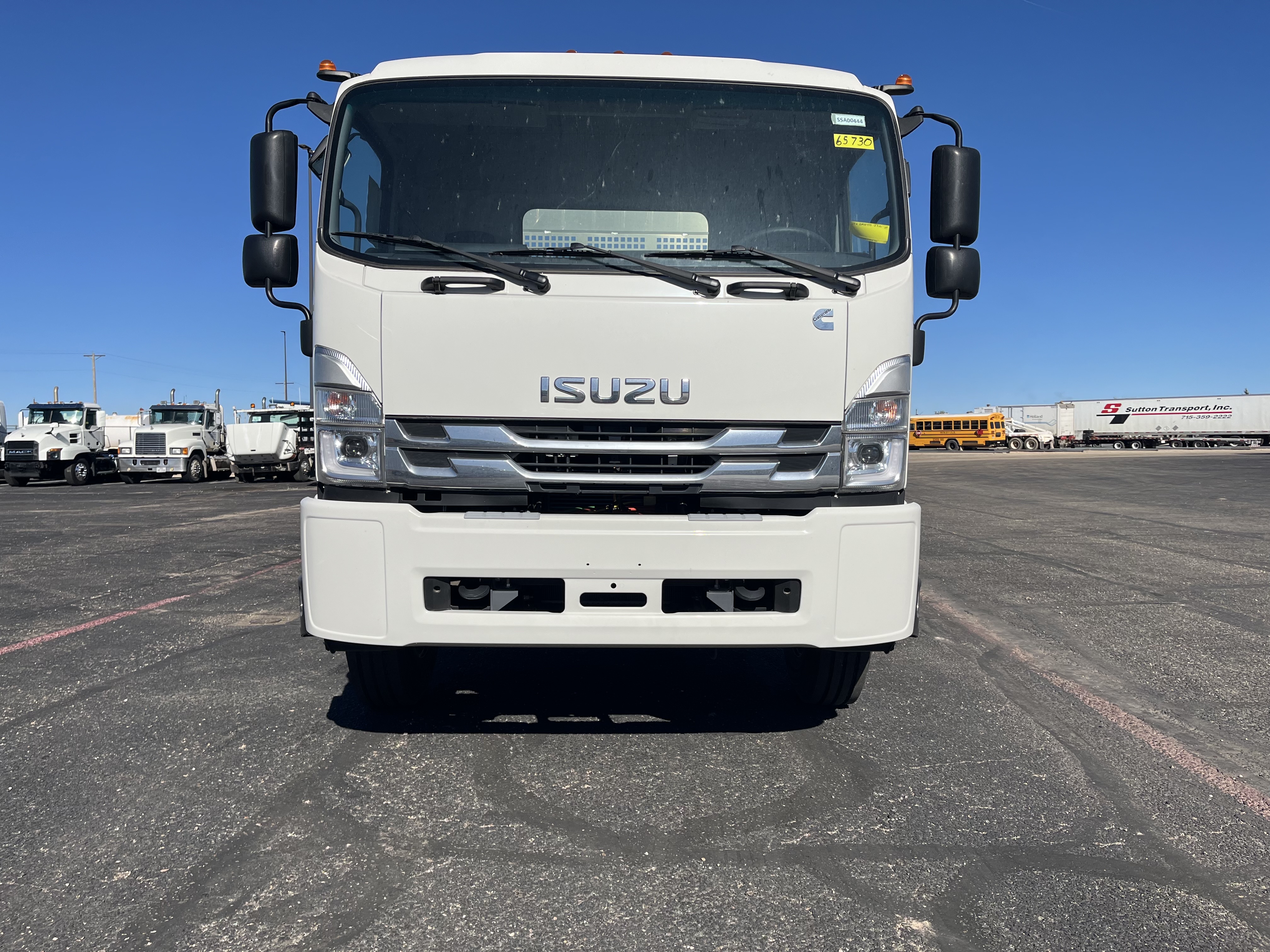 2025 Isuzu FTR - image 2