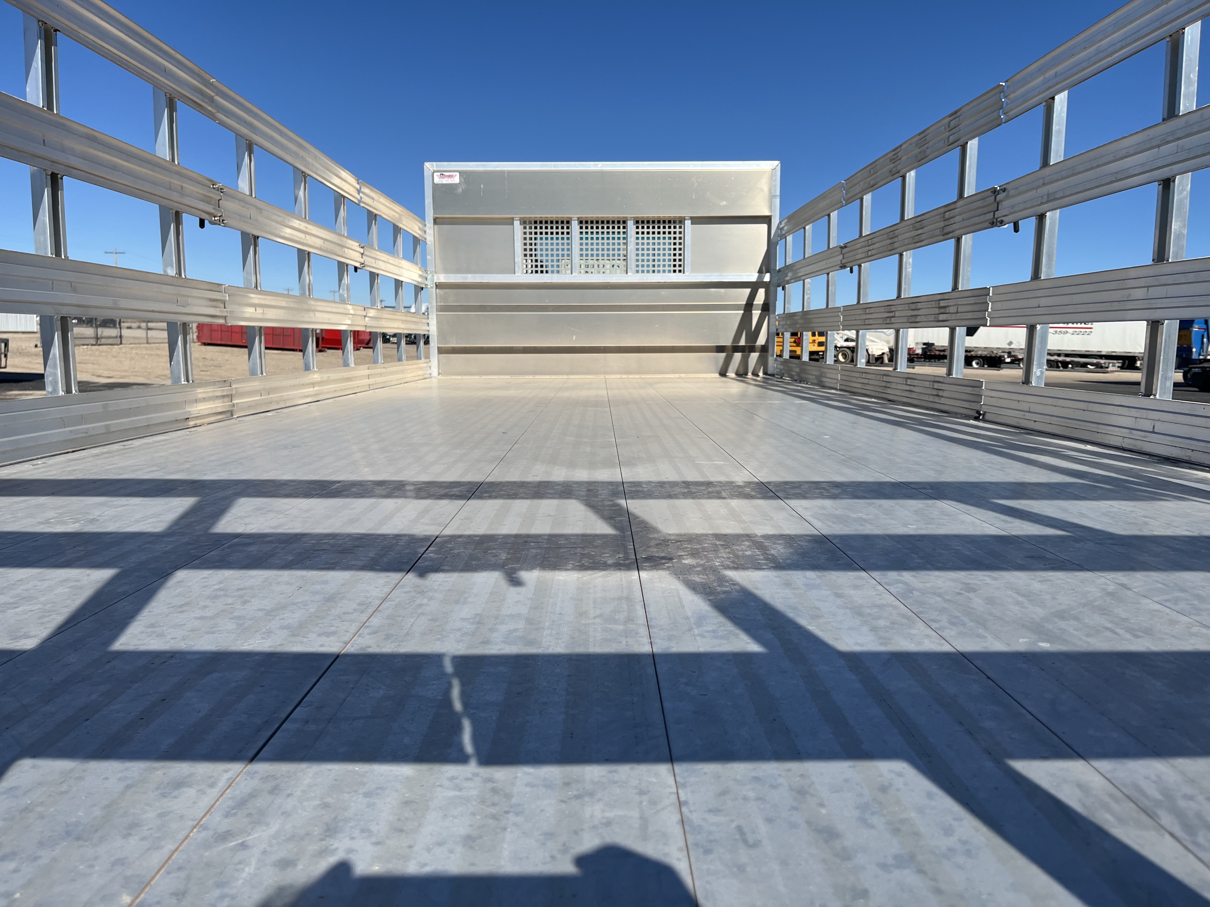 2025 Isuzu FTR - image 8