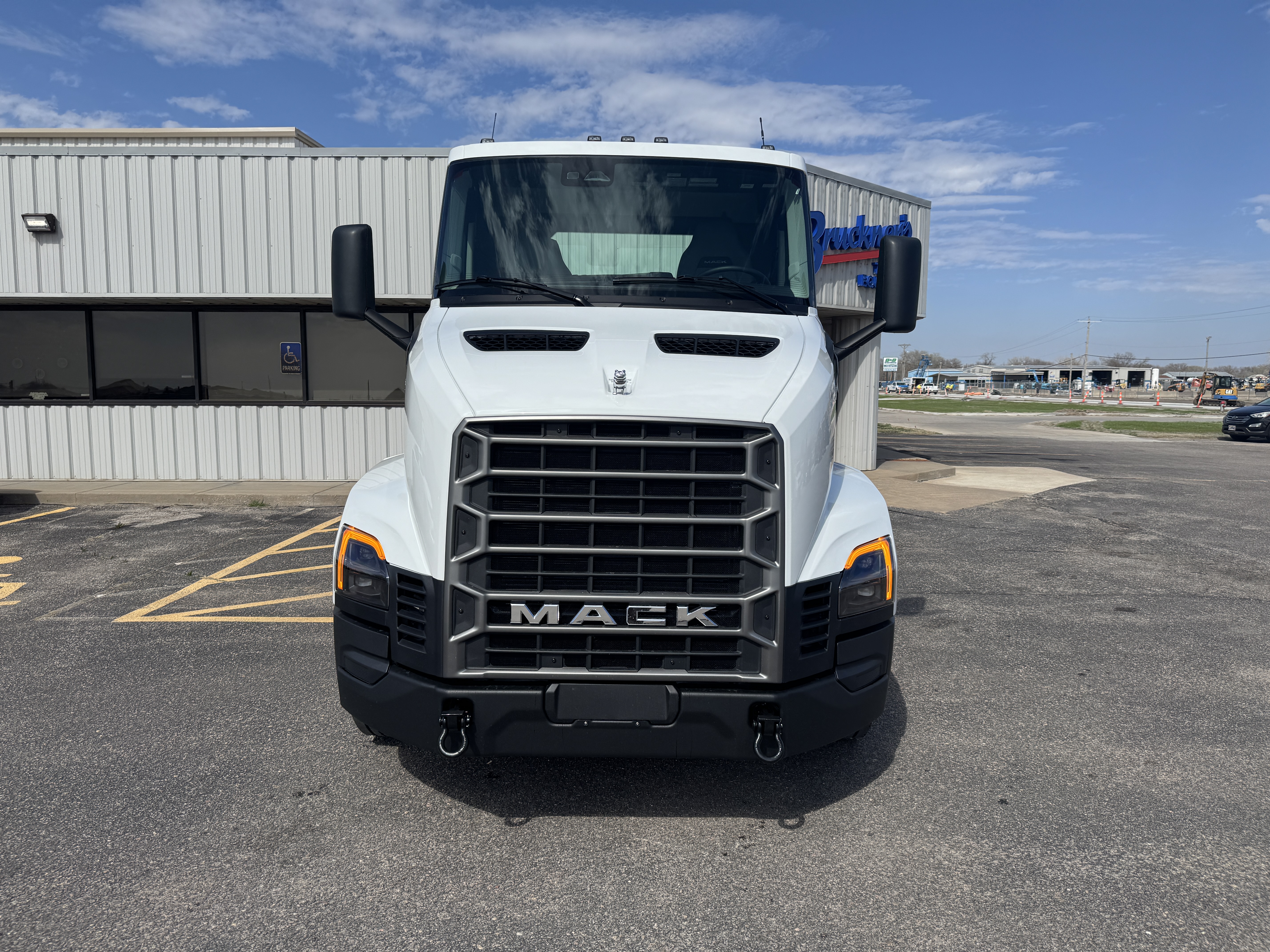 2027 Mack - image 3