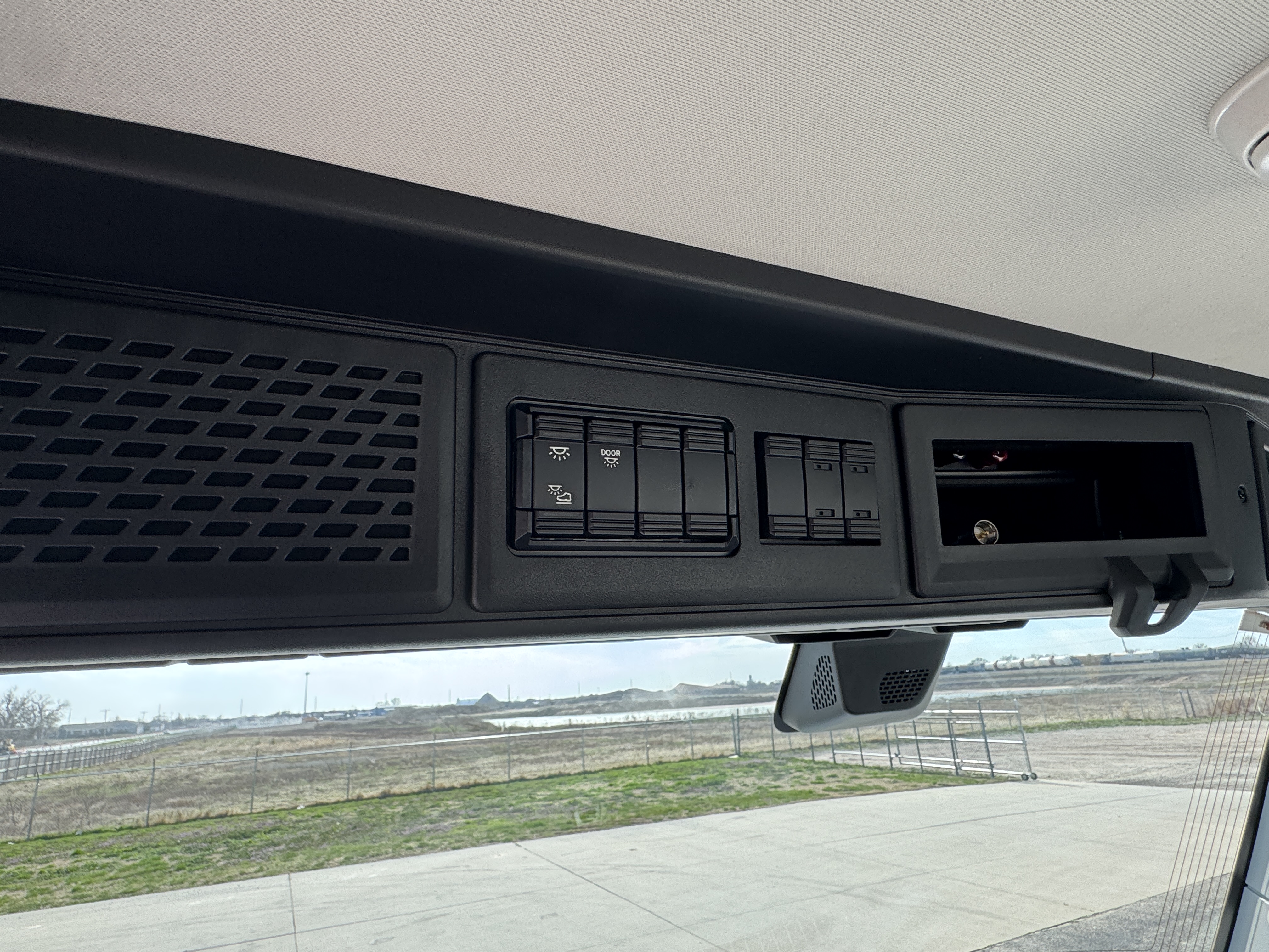 2027 Mack - image 13