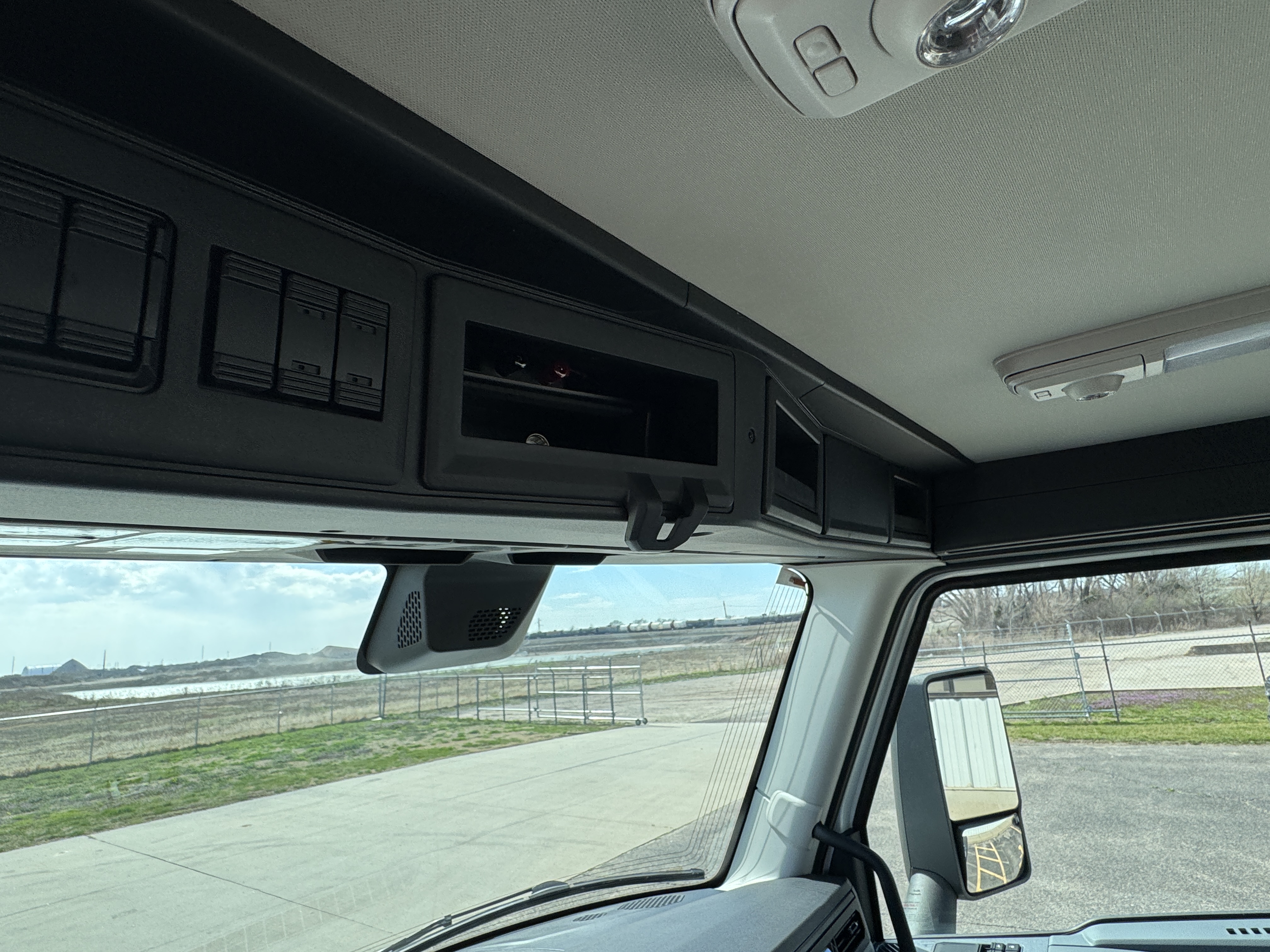 2027 Mack - image 12