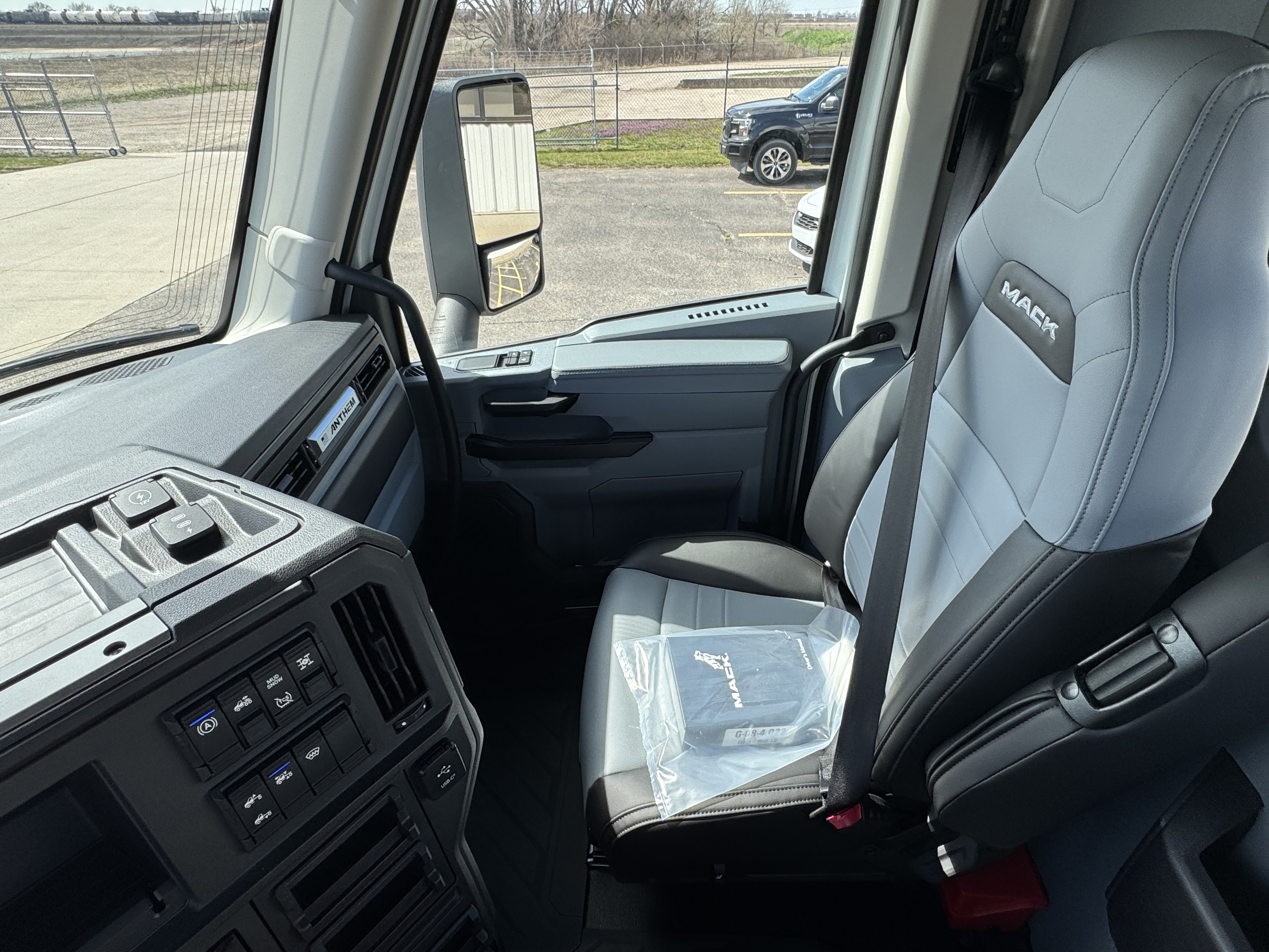 2027 Mack - image 11