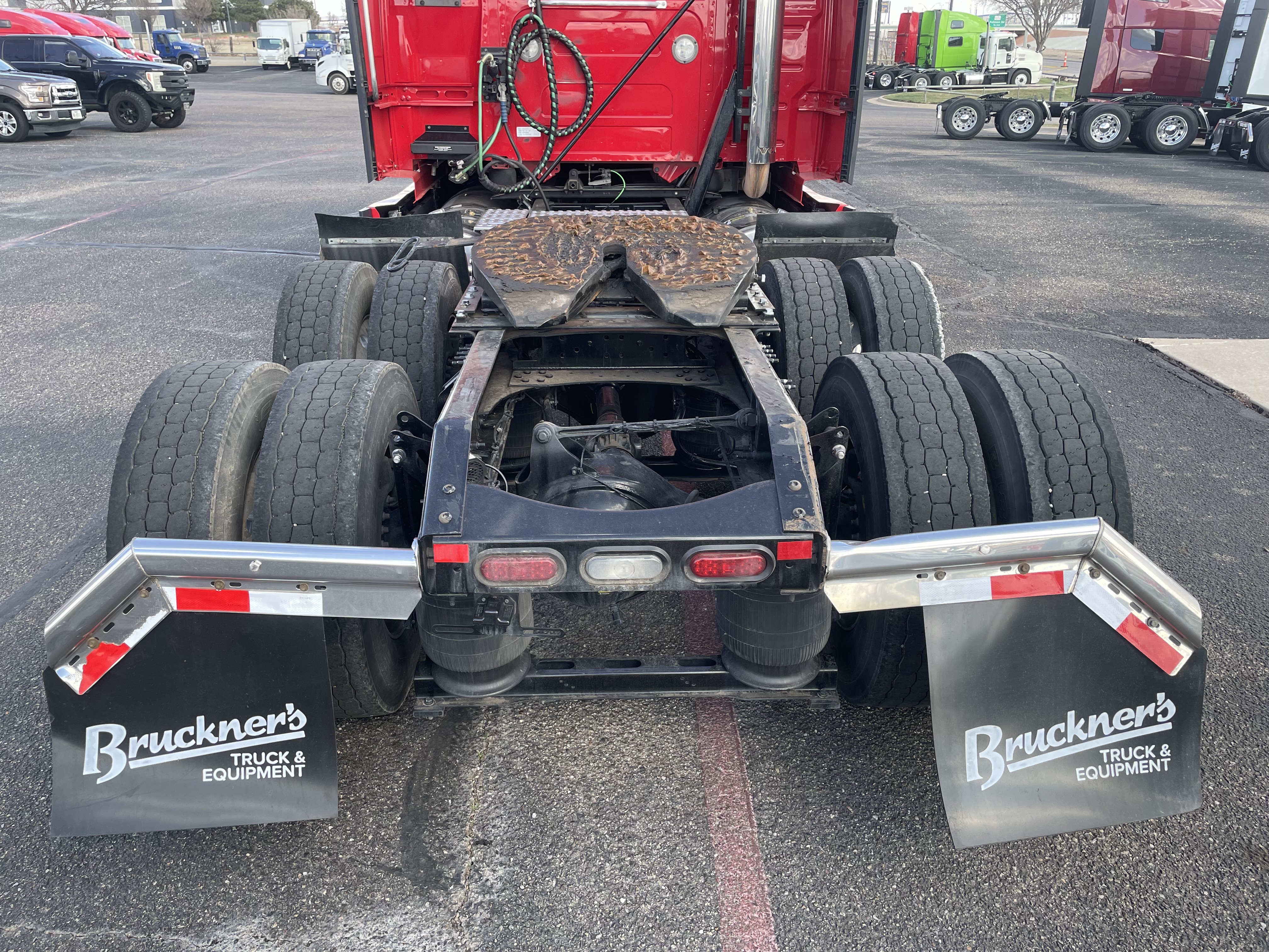 2024 Volvo - image 8