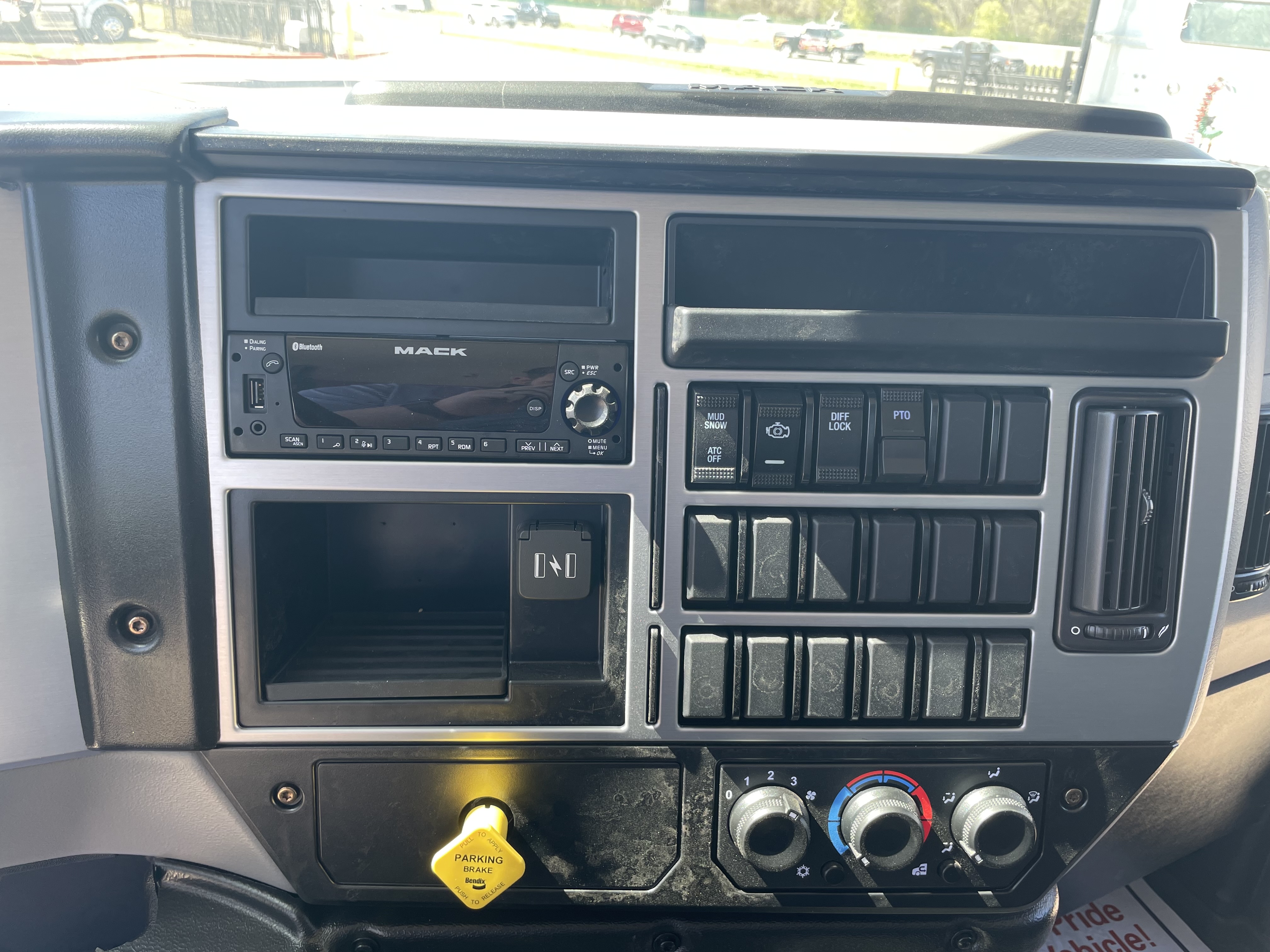 2026 Mack - image 19
