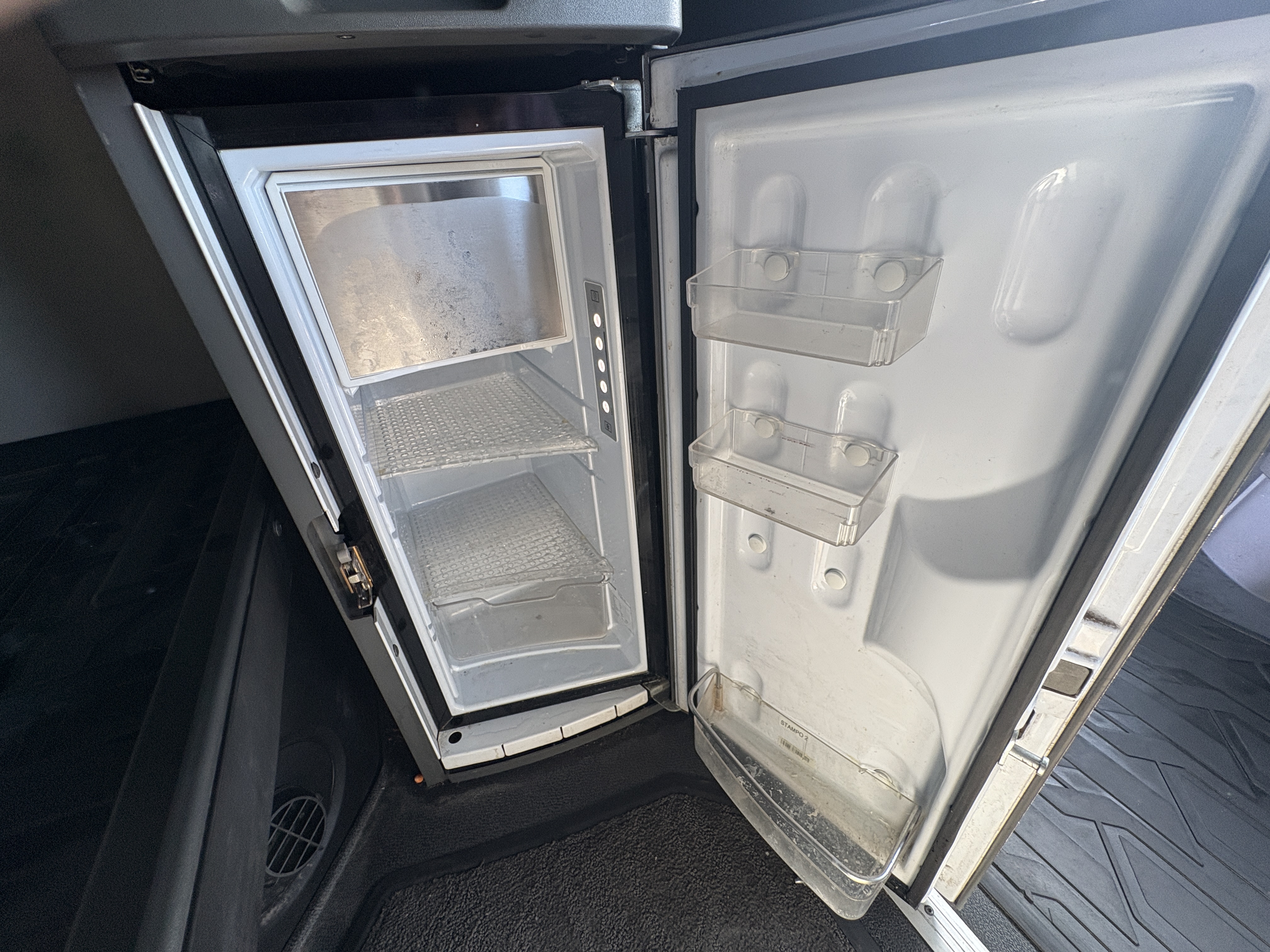 2022 Volvo - image 20