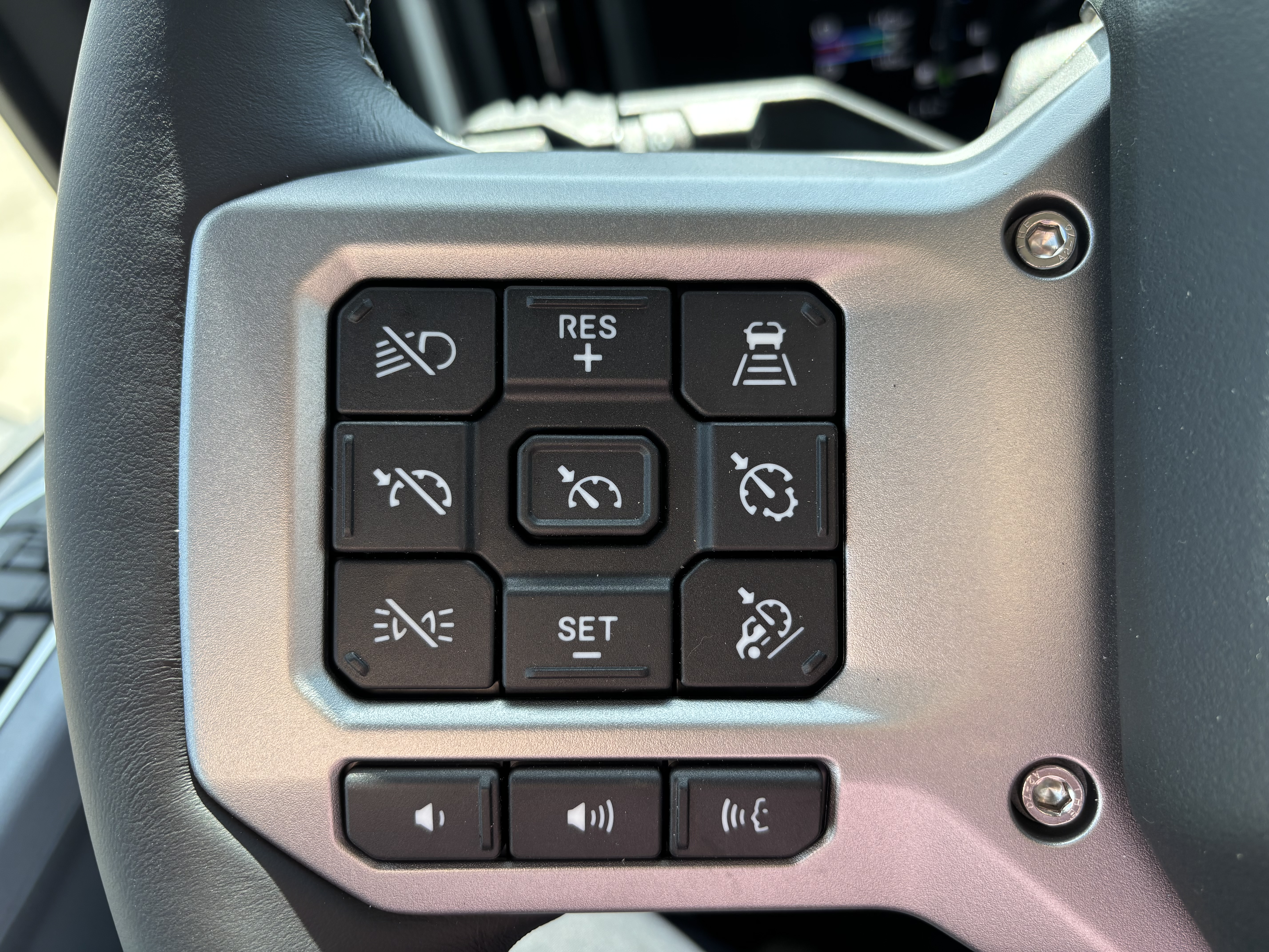 2027 Mack - image 19