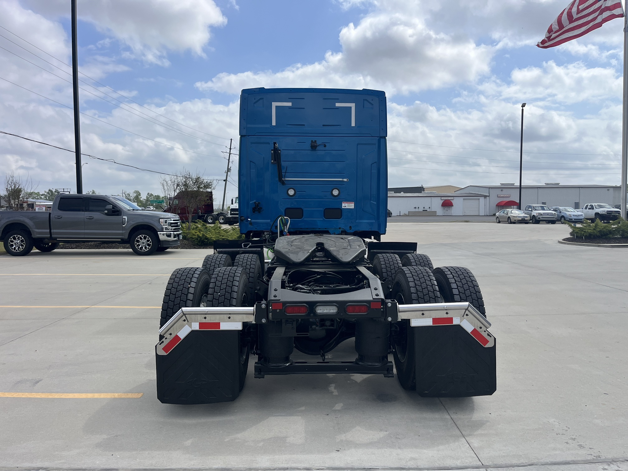 2027 Mack Anthem in Monroe, LA — photo 5
