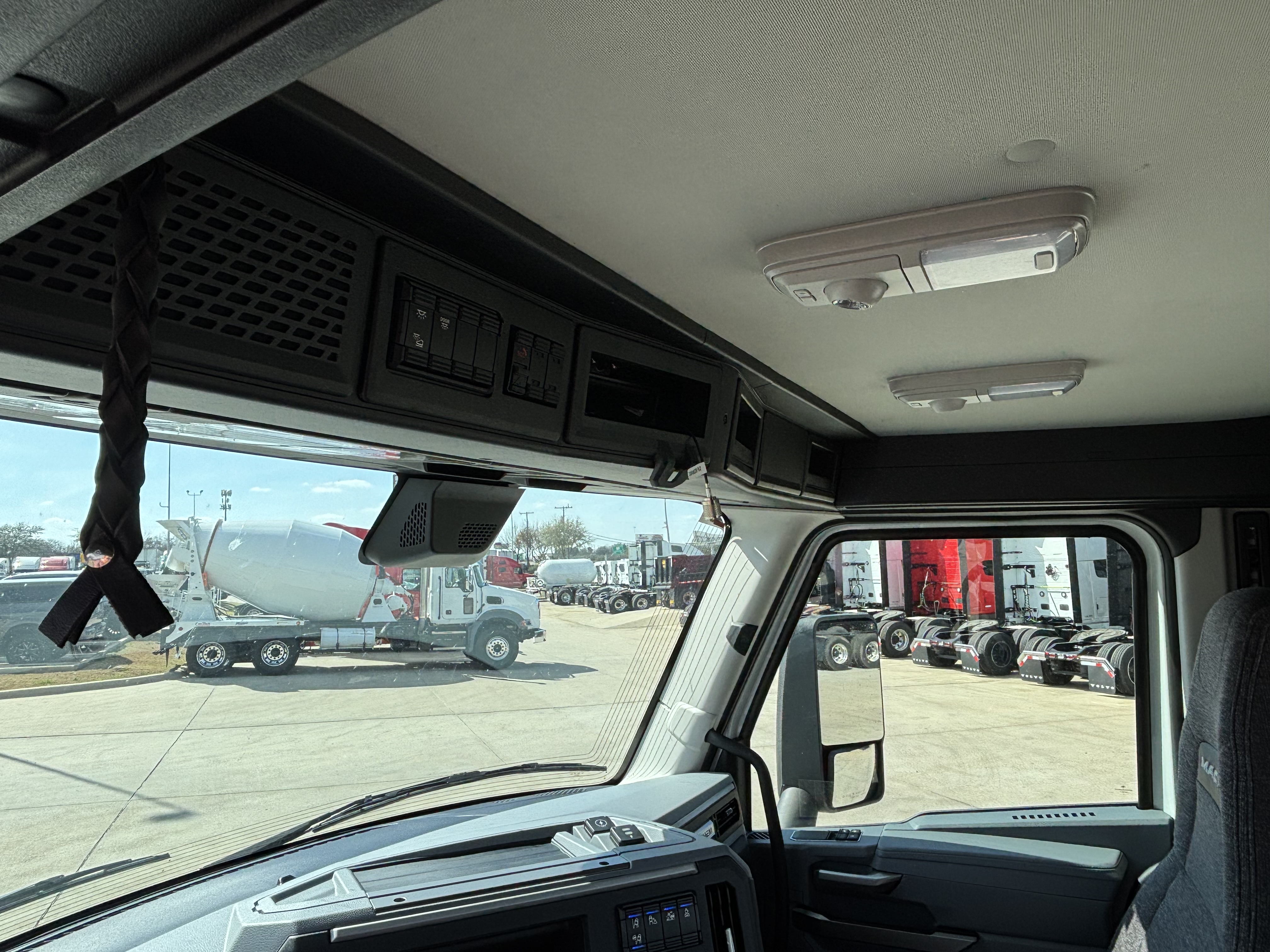 2027 Mack - image 14