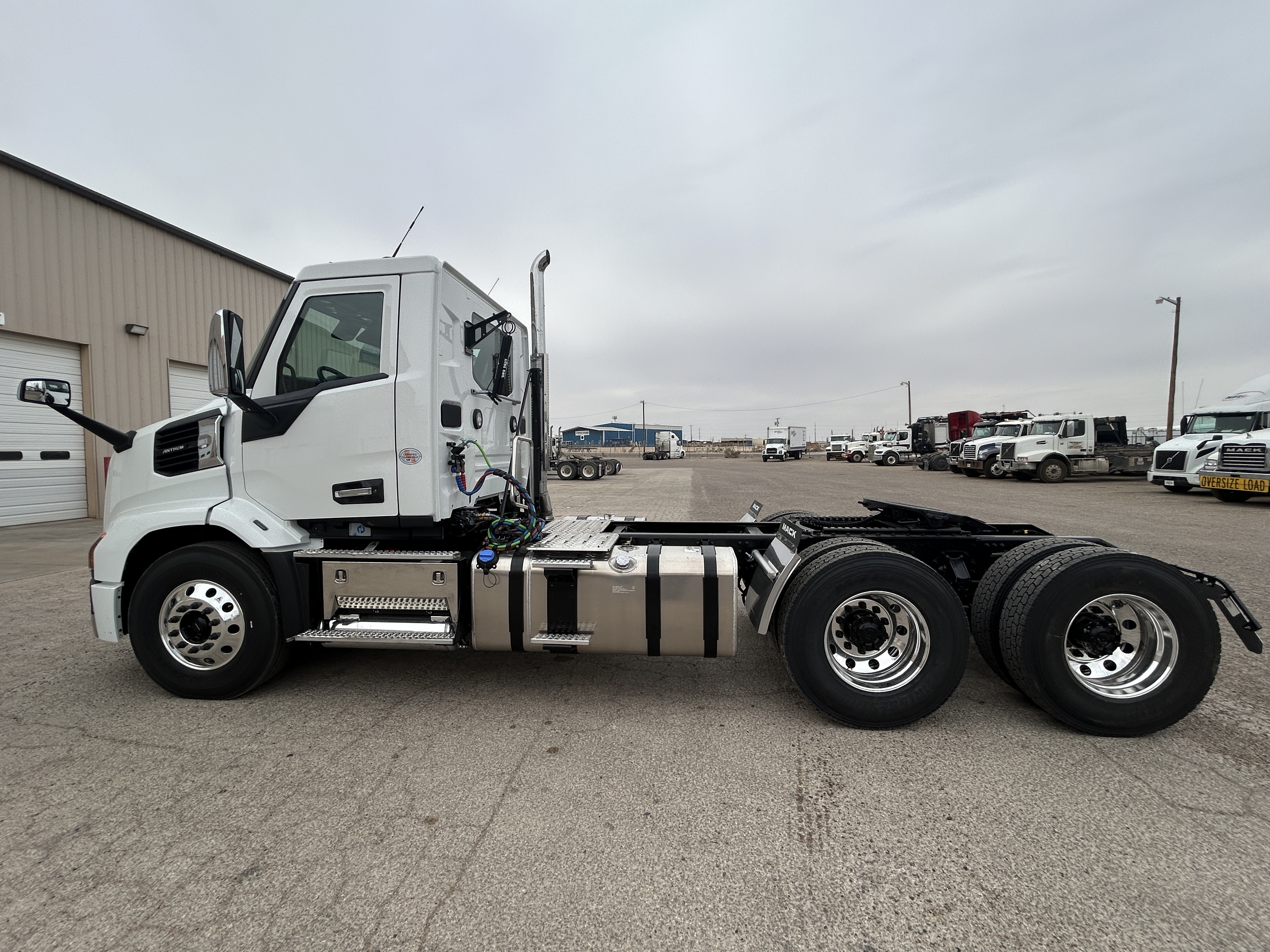 2027 Mack - image 8
