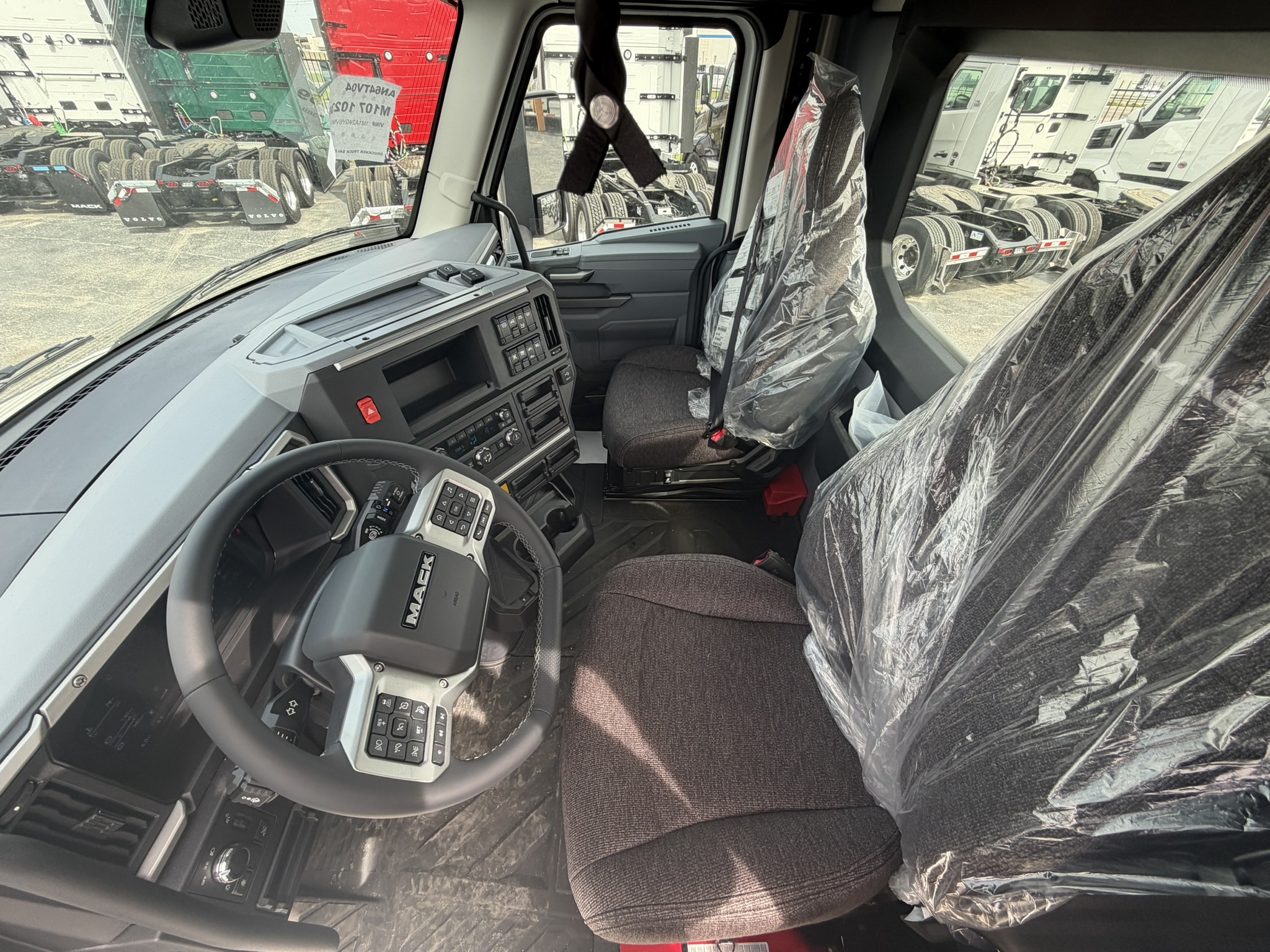 2027 Mack - image 11