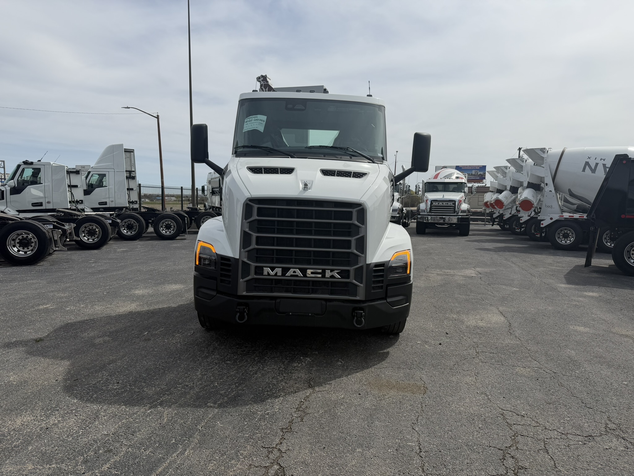 2027 Mack - image 2