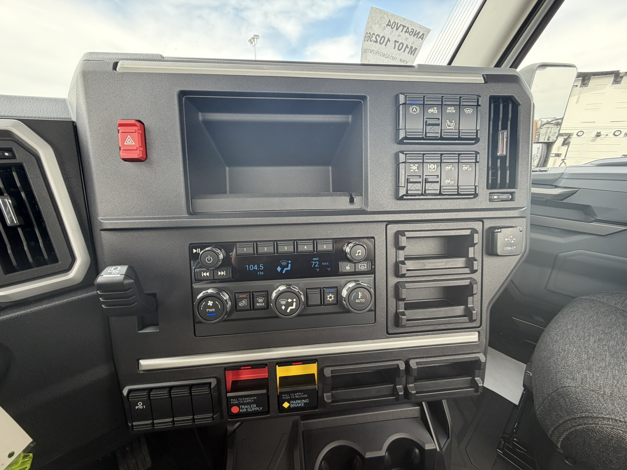 2027 Mack - image 13