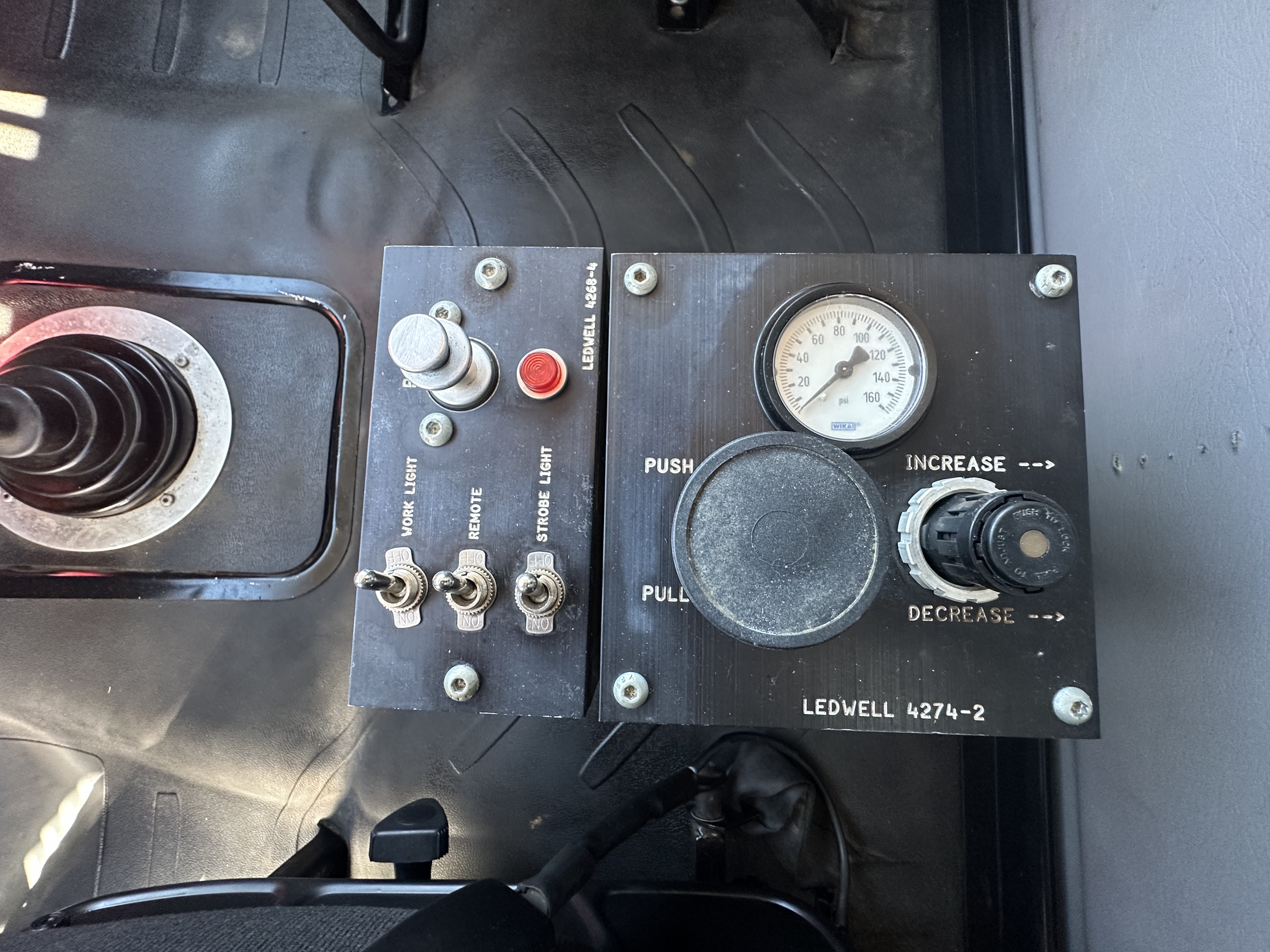 2019 Freightliner M2 106 - image 9