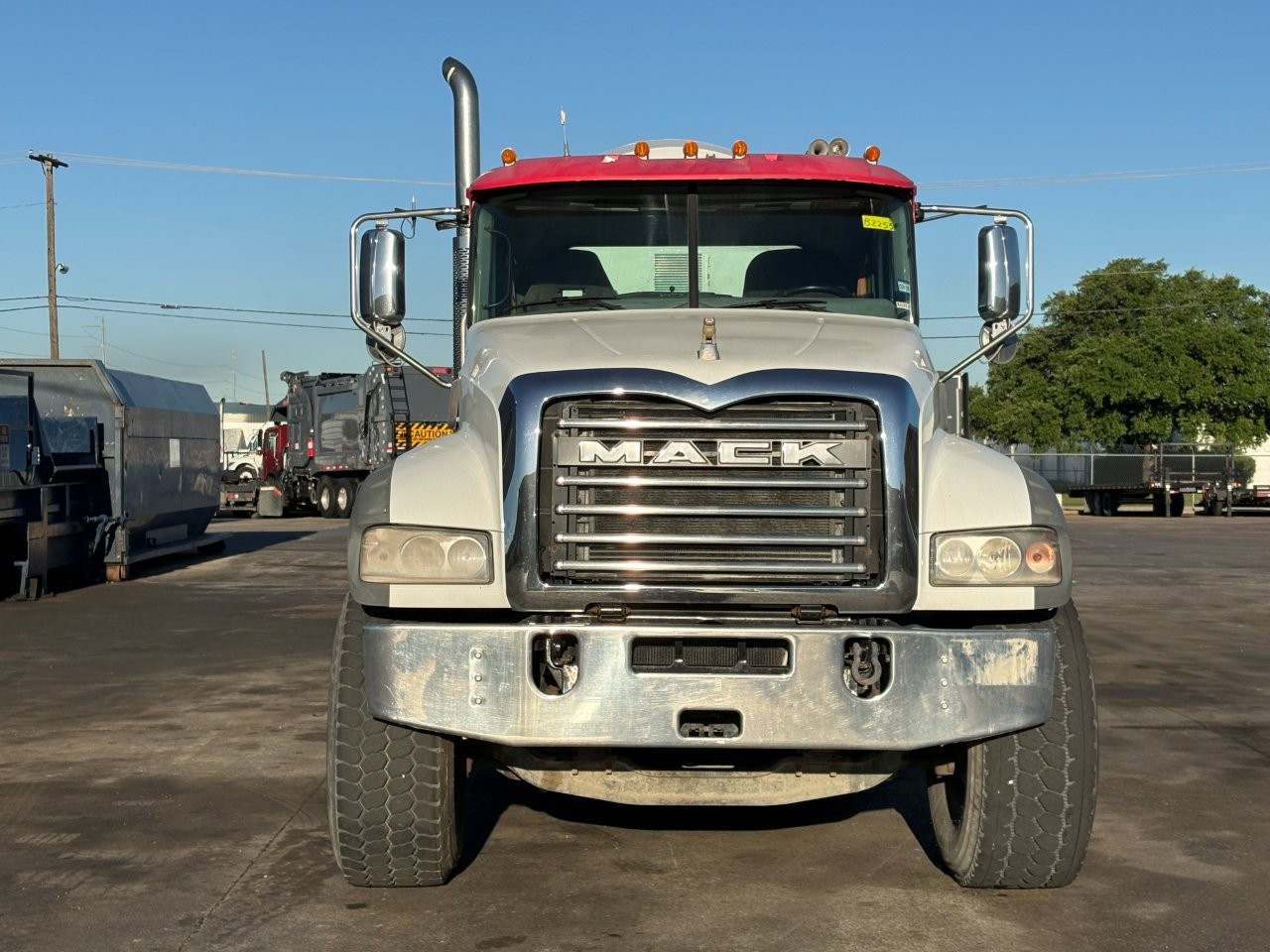 2021 Mack Granite - image 2