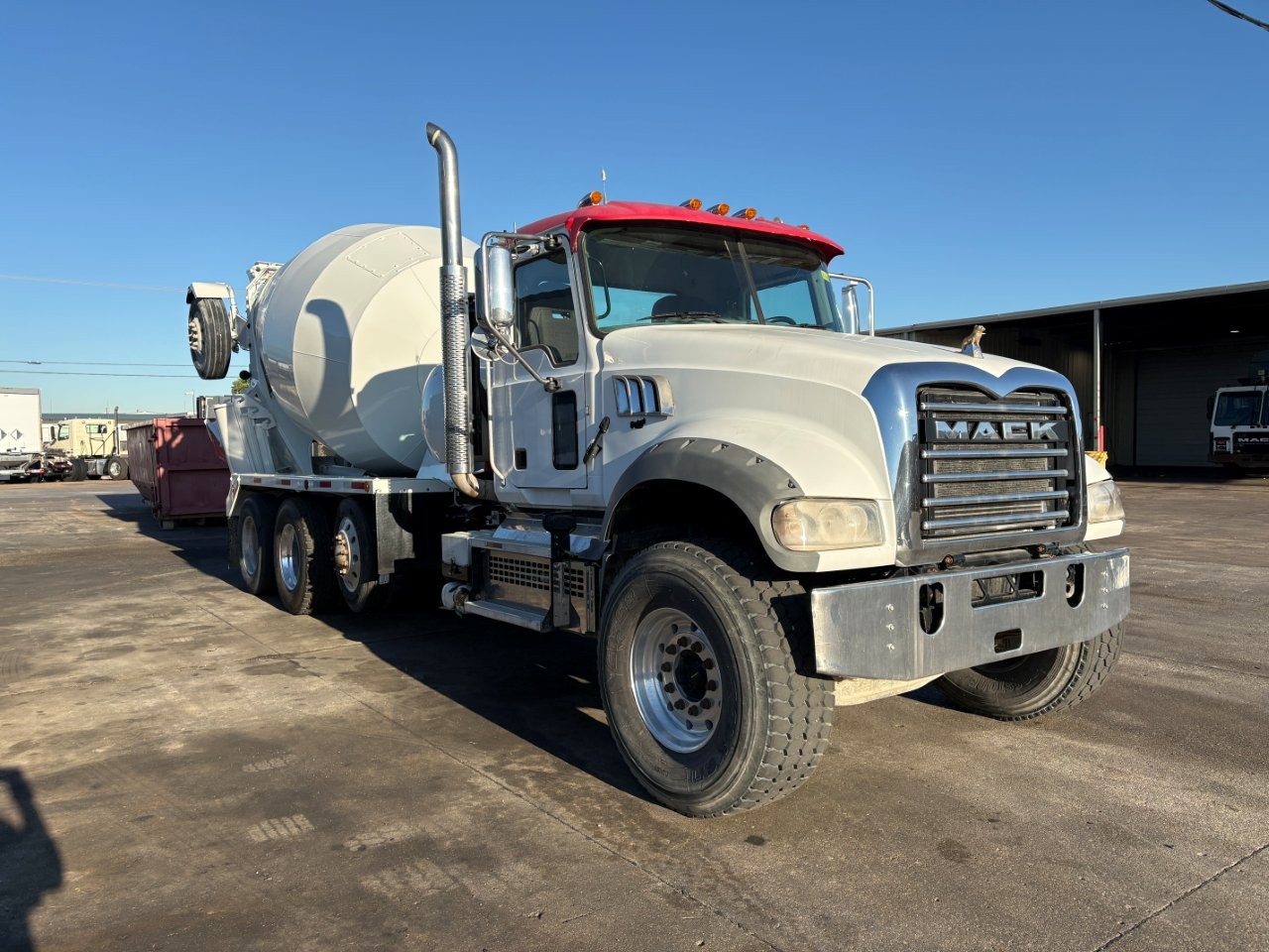 2021 Mack Granite - image 3