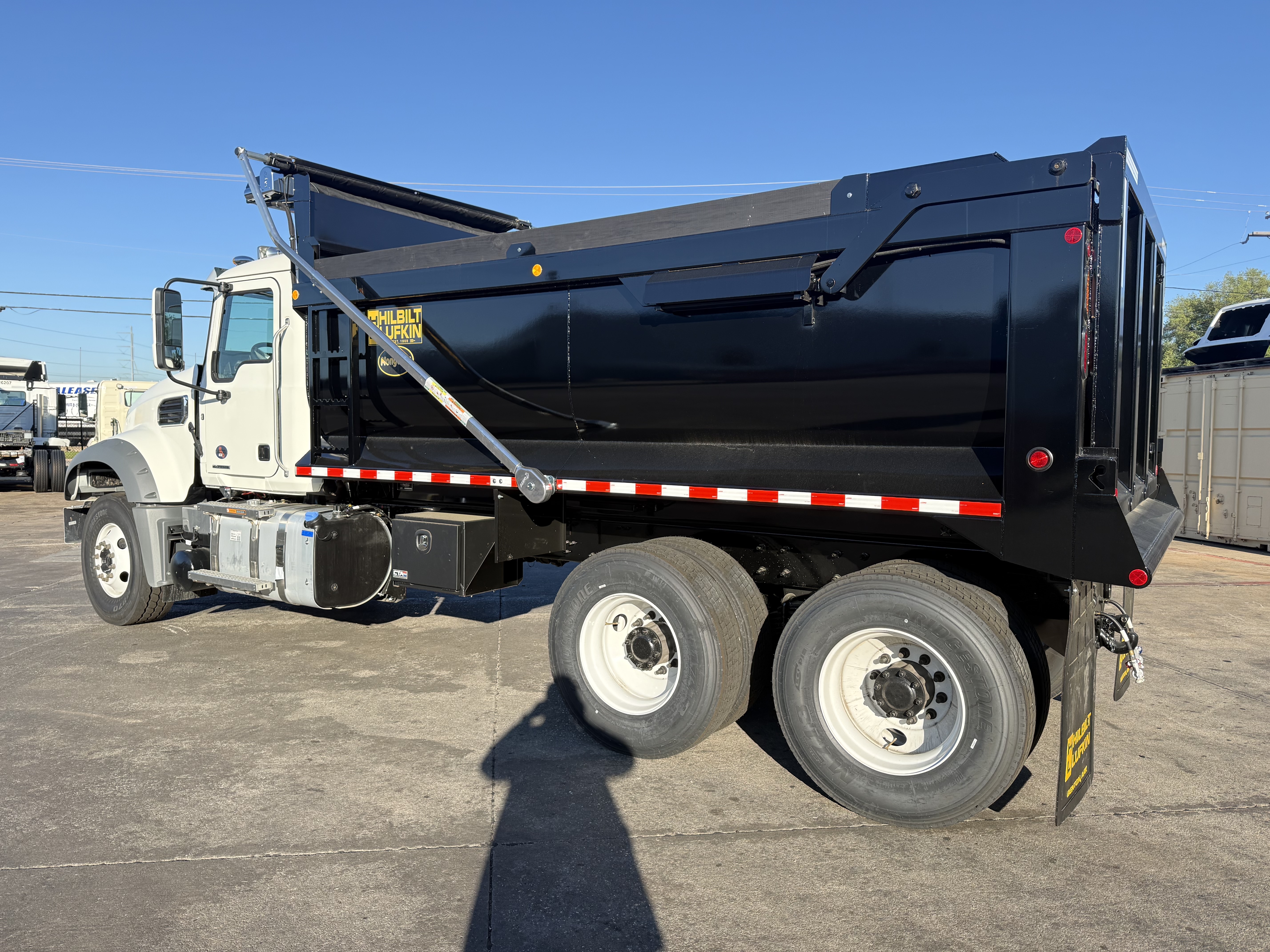 2026 Mack Granite - image 3