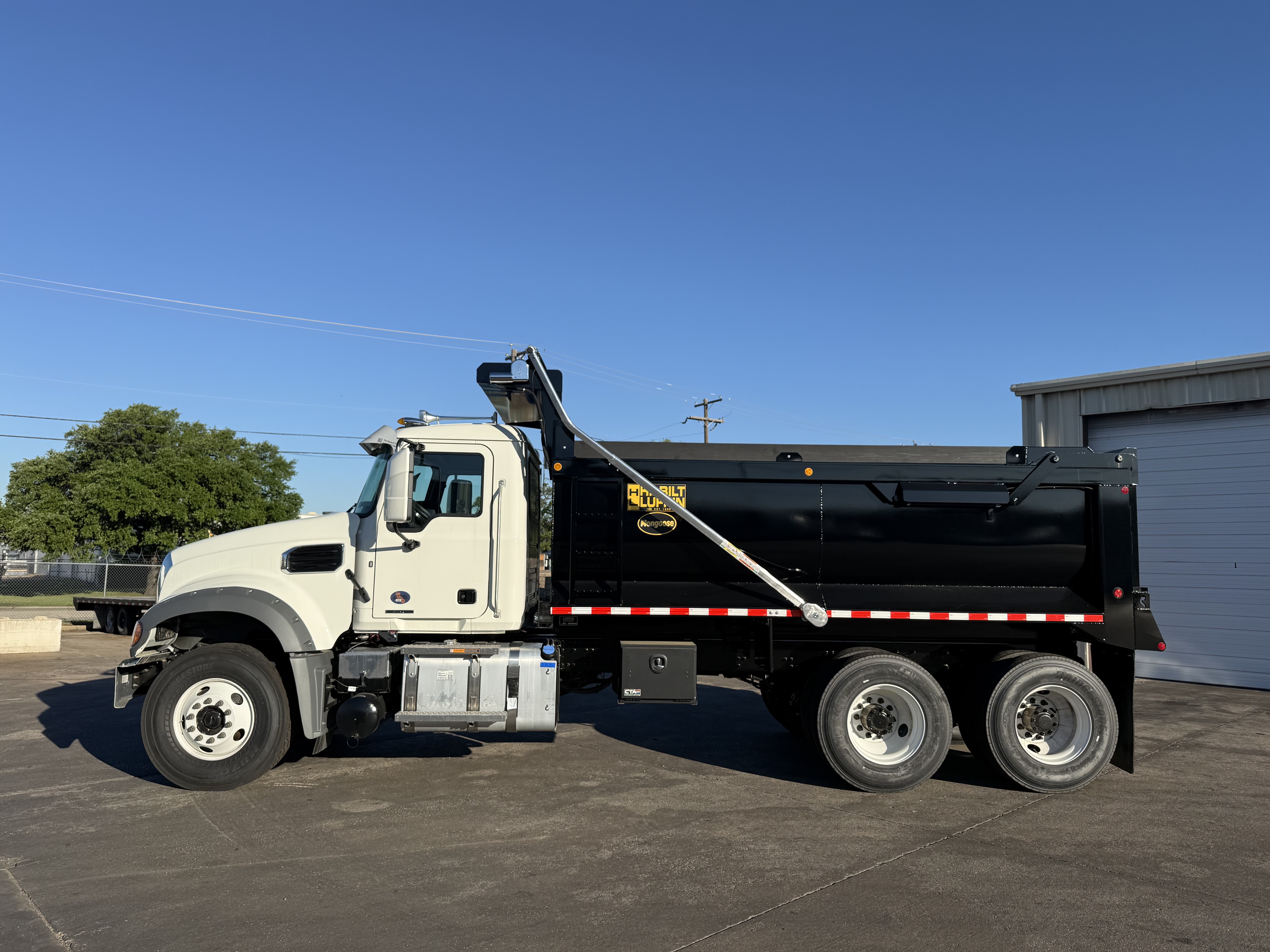 2026 Mack Granite - image 2