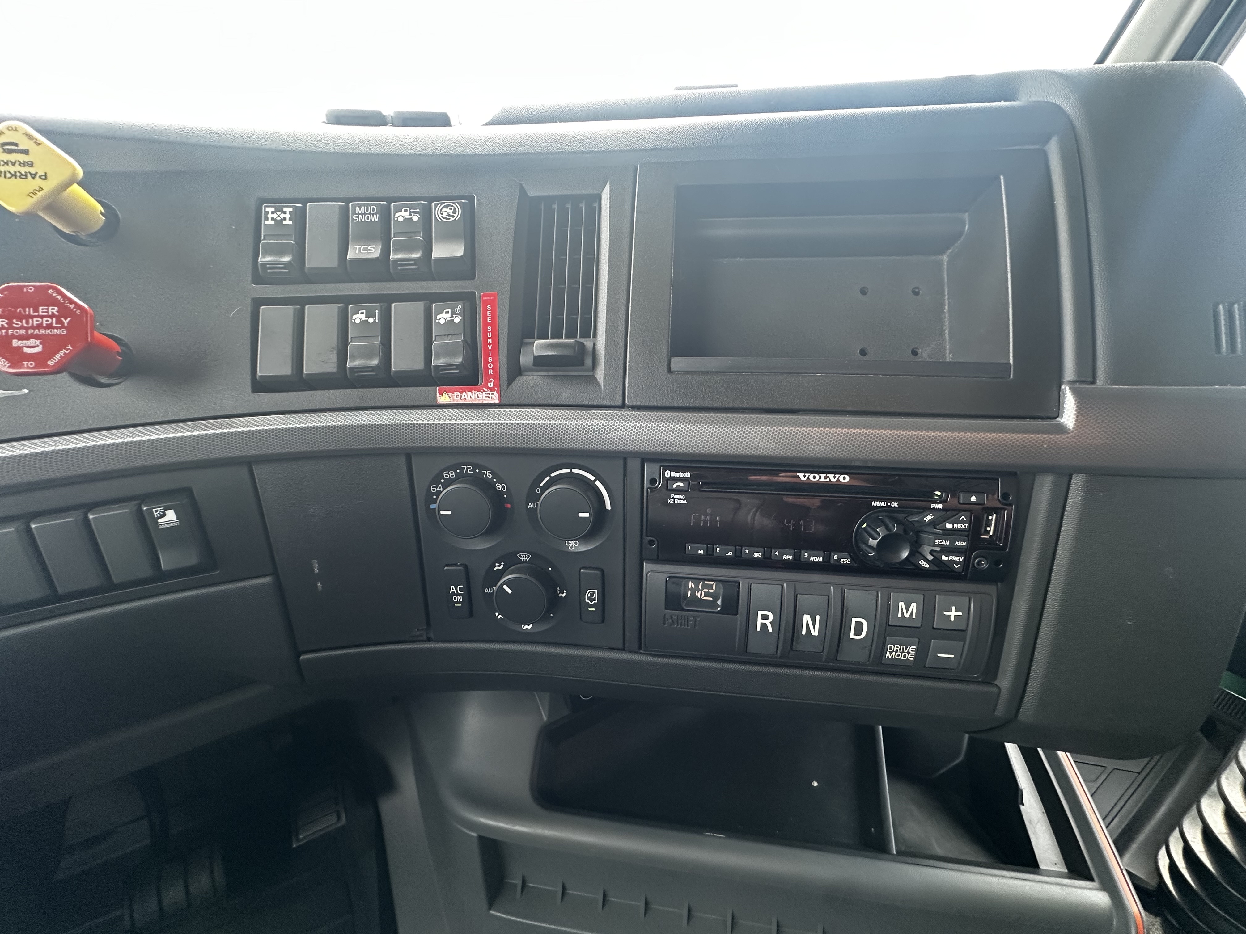 2021 Volvo - image 11