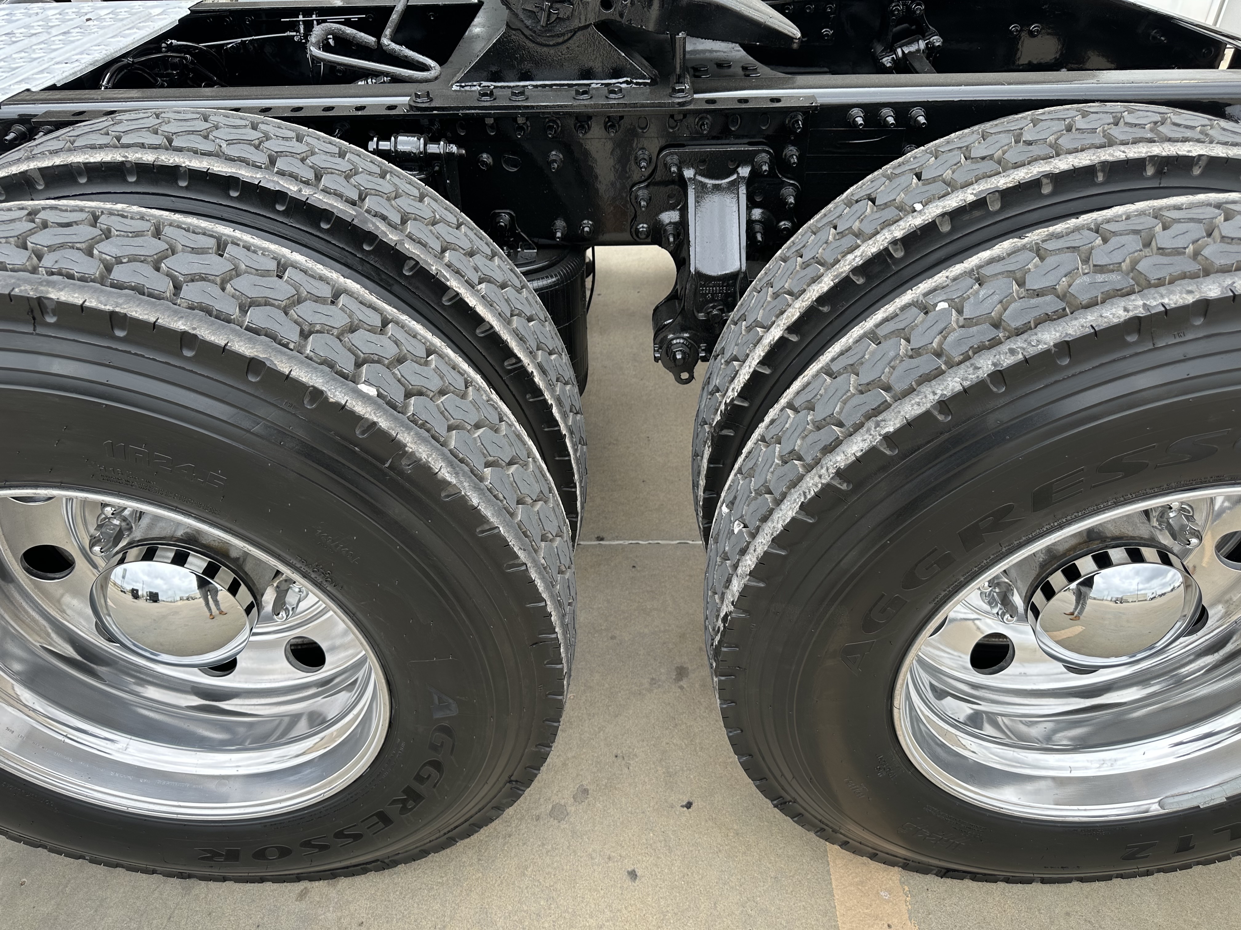 2020 Mack - image 18