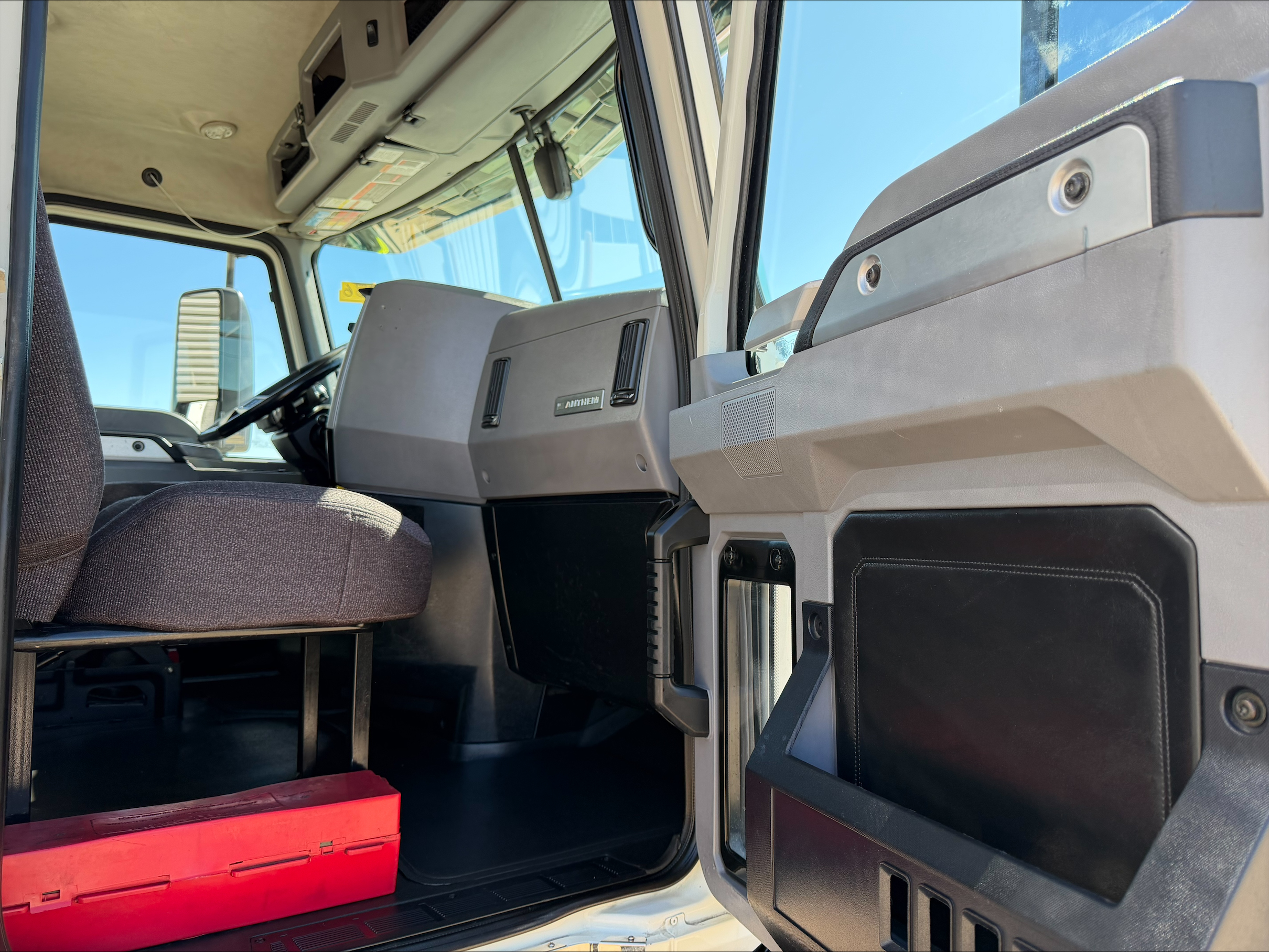 2020 Mack — photo 15