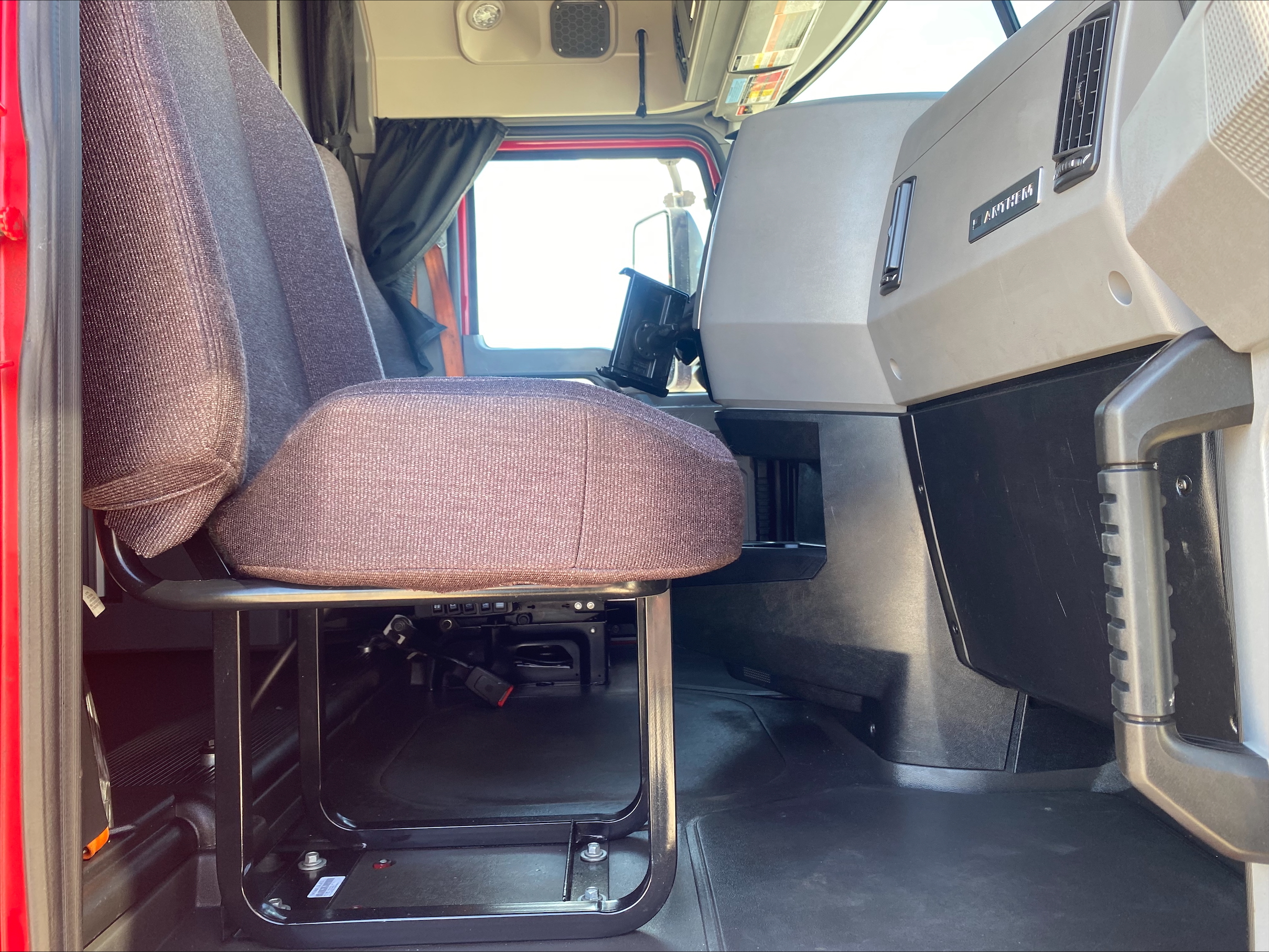 2020 Mack — photo 12