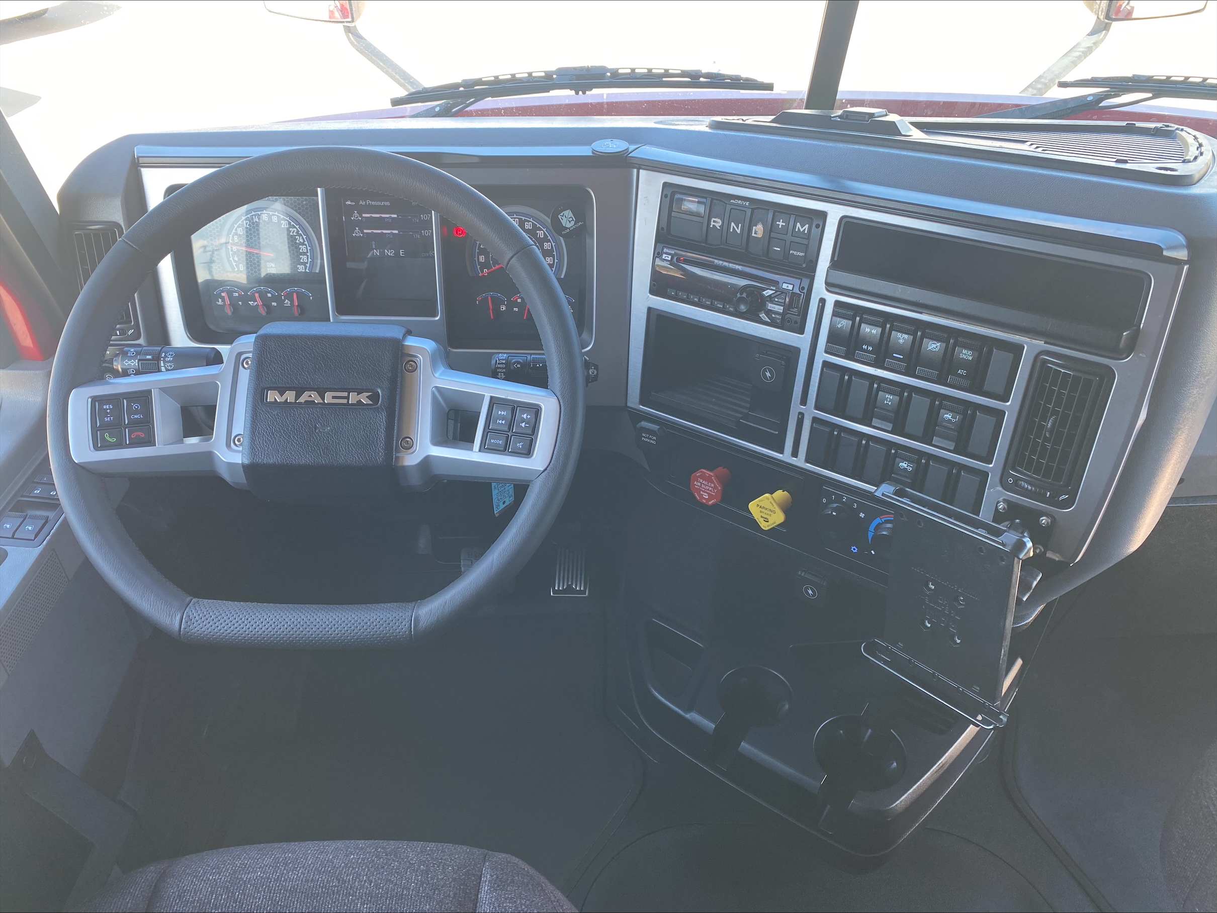 2020 Mack — photo 18