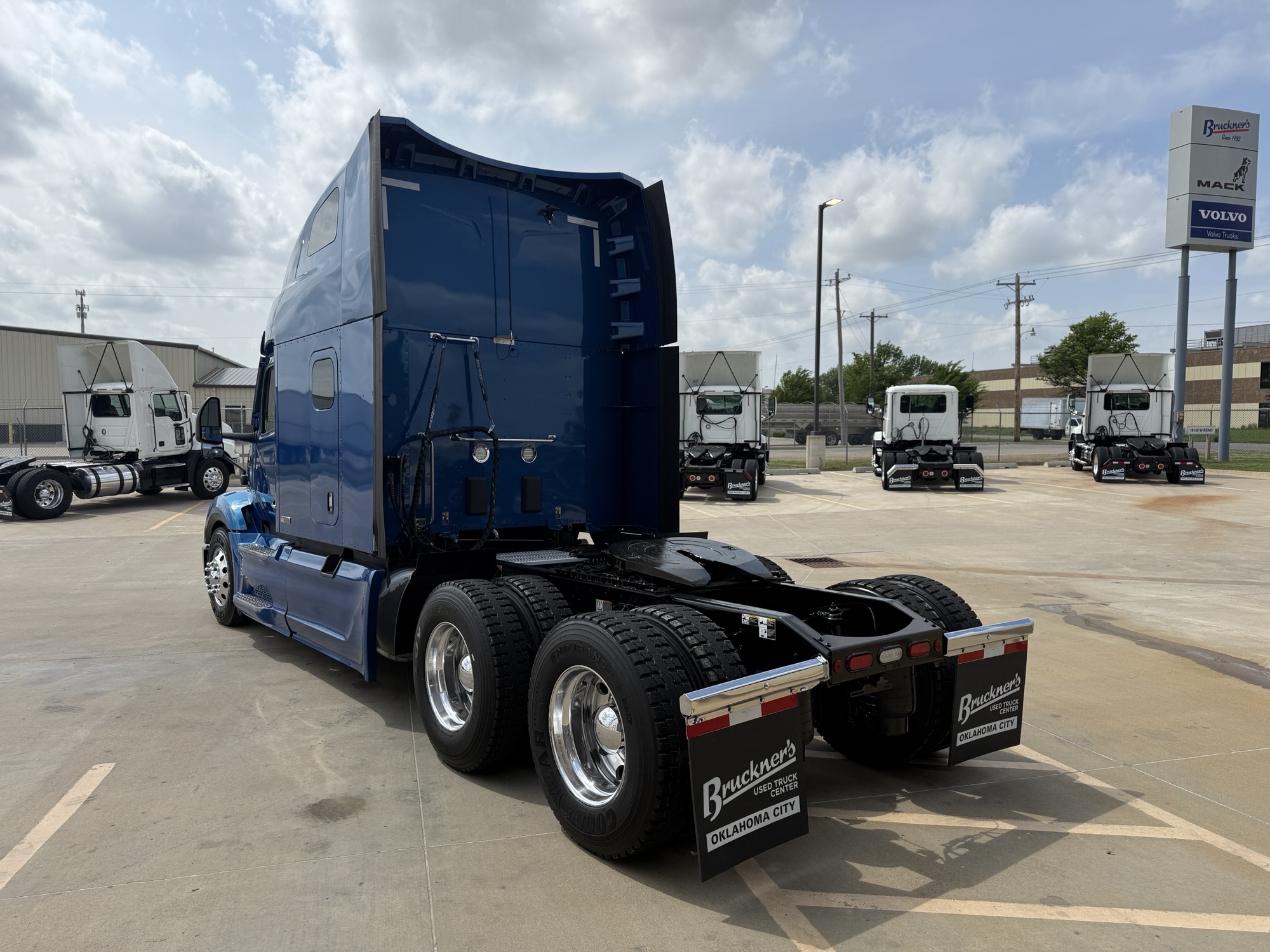 2022 Peterbilt 579 in Tulsa, OK — photo 7