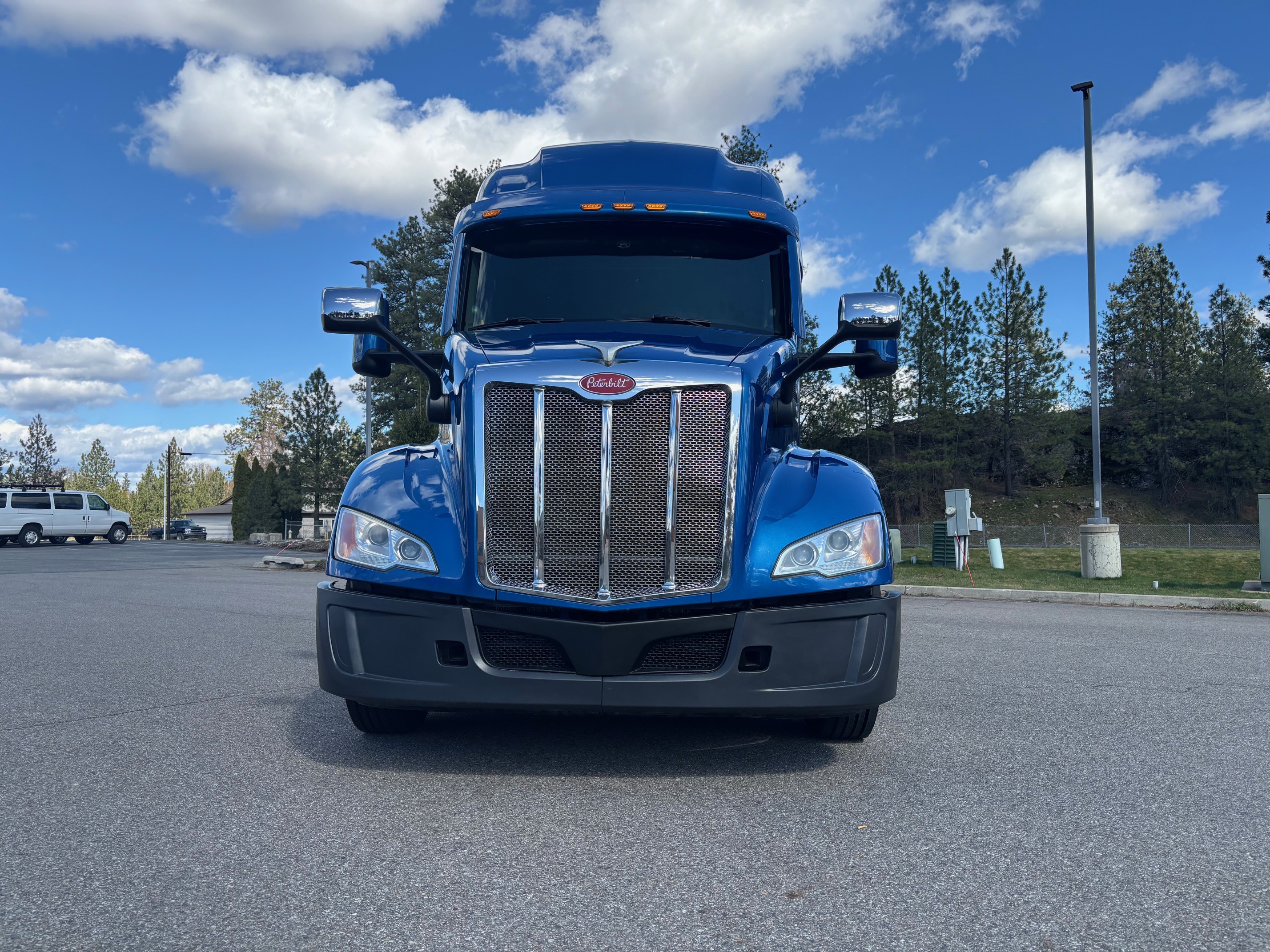2022 Peterbilt 579 in Spokane, WA — photo 2