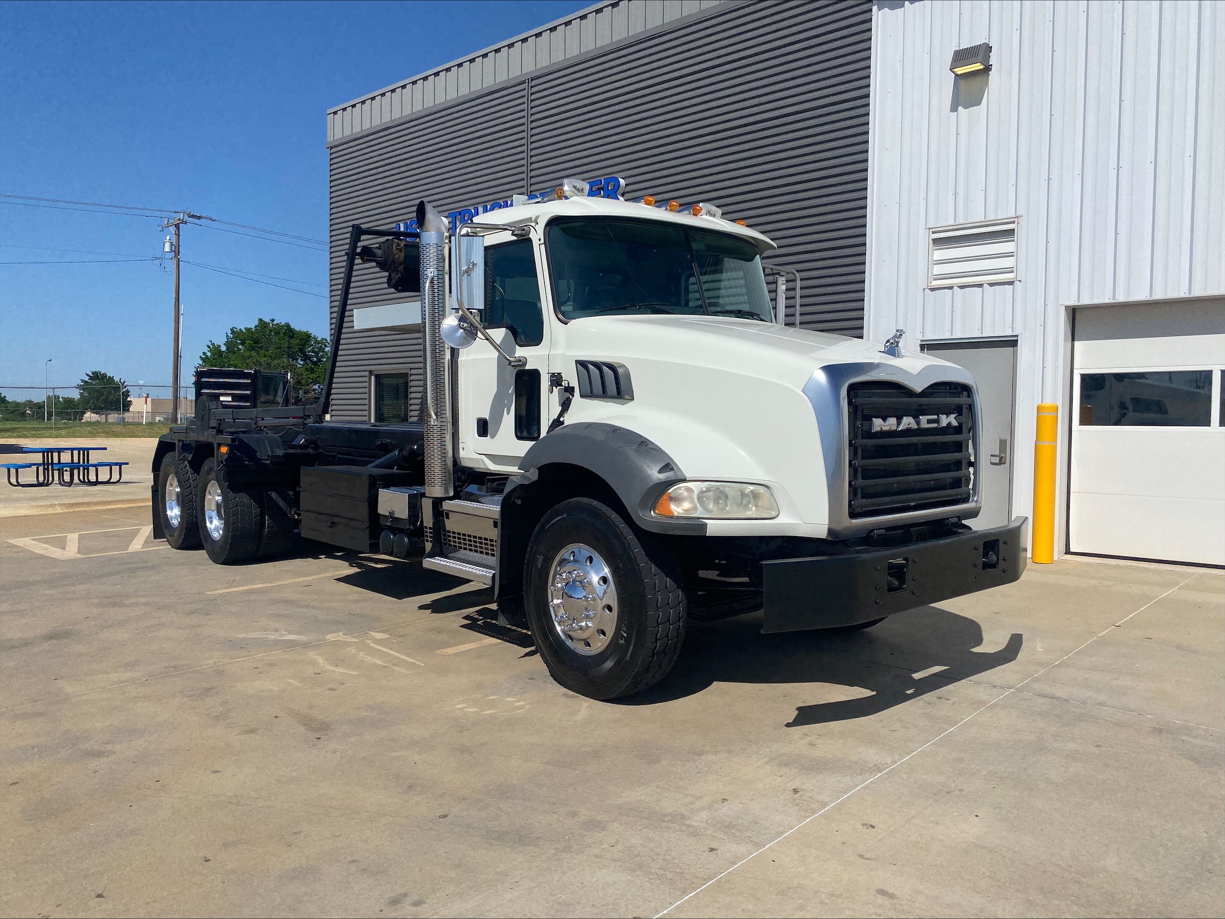 2018 Mack in Oklahoma City, OK — photo 3