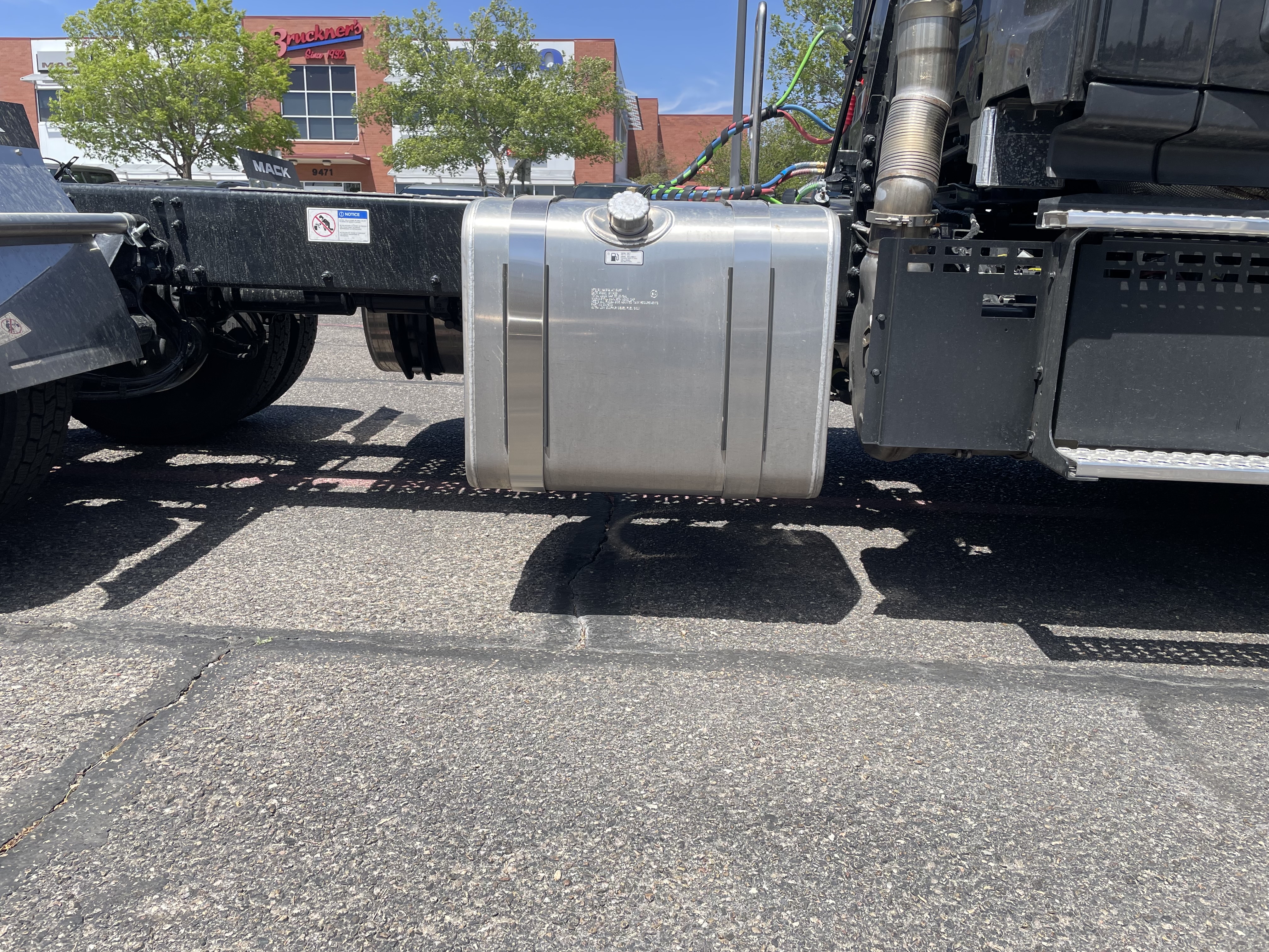 2027 Mack Anthem in Amarillo, TX — photo 8
