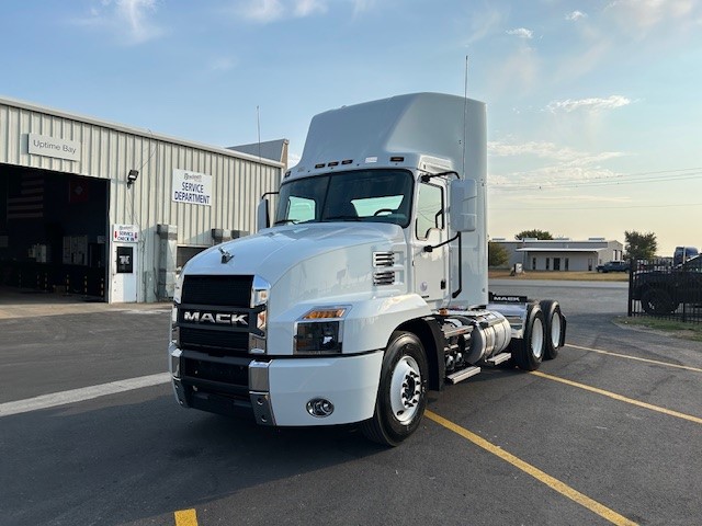 2025 Mack - image 1