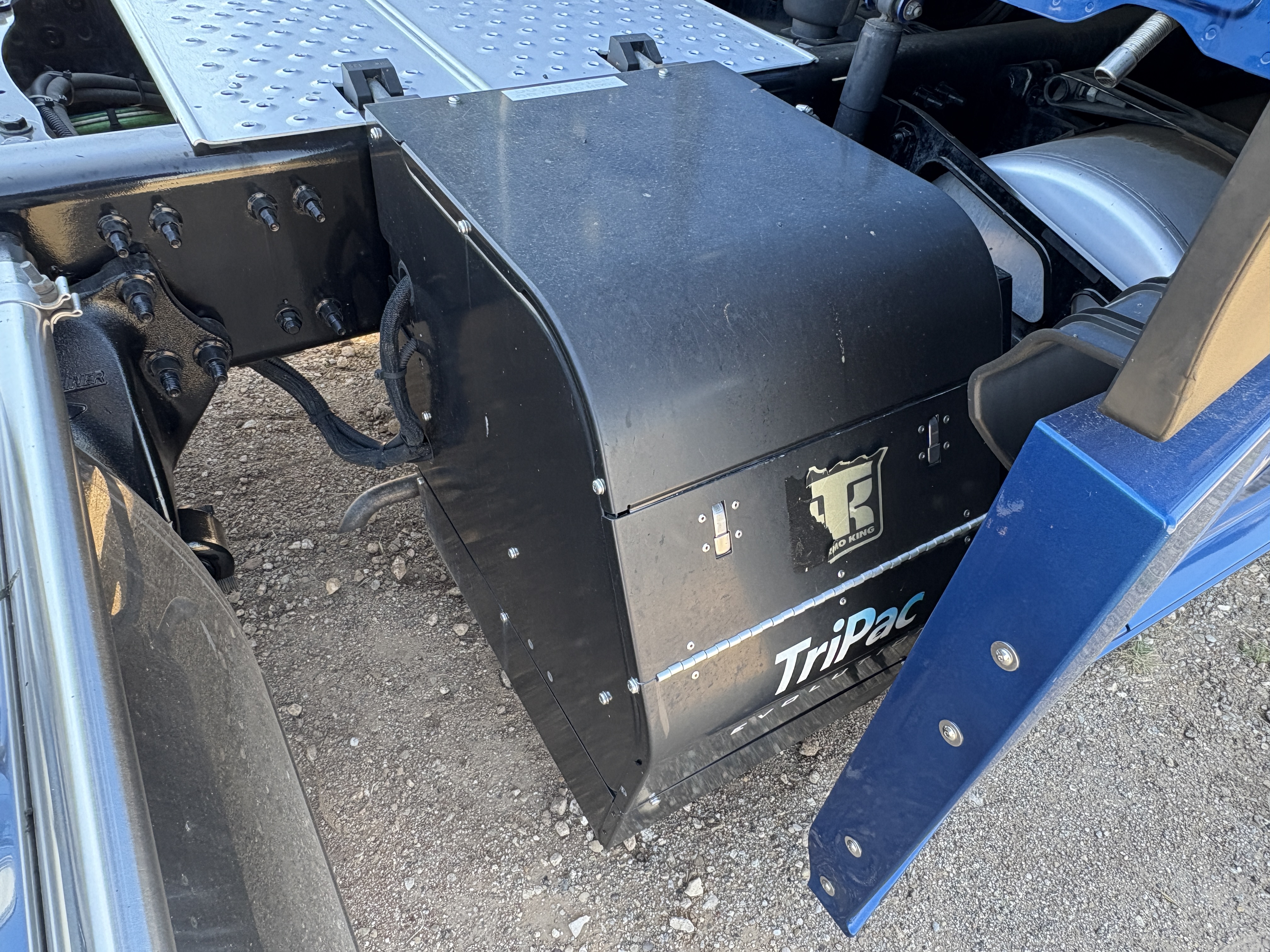 2022 Freightliner Cascadia - image 10