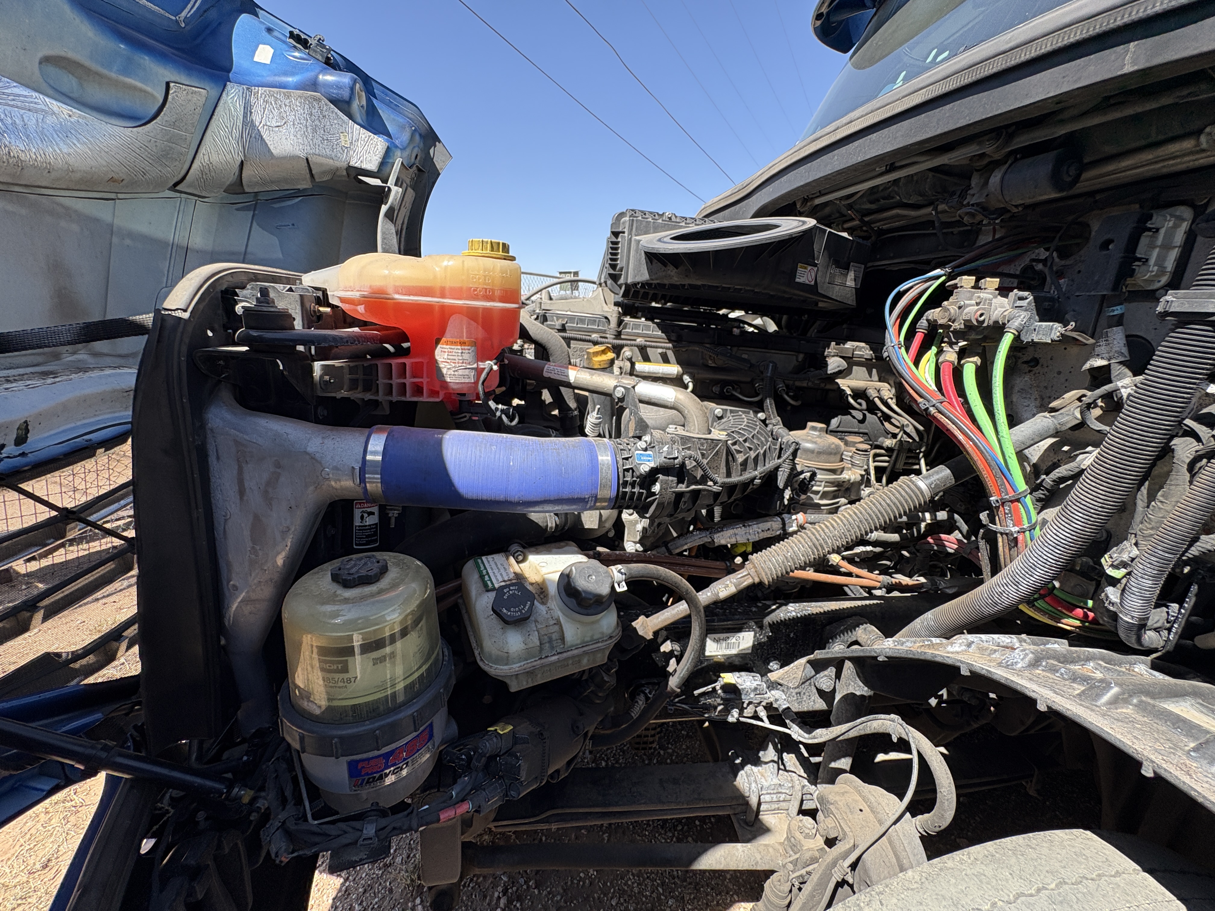 2022 Freightliner Cascadia - image 11