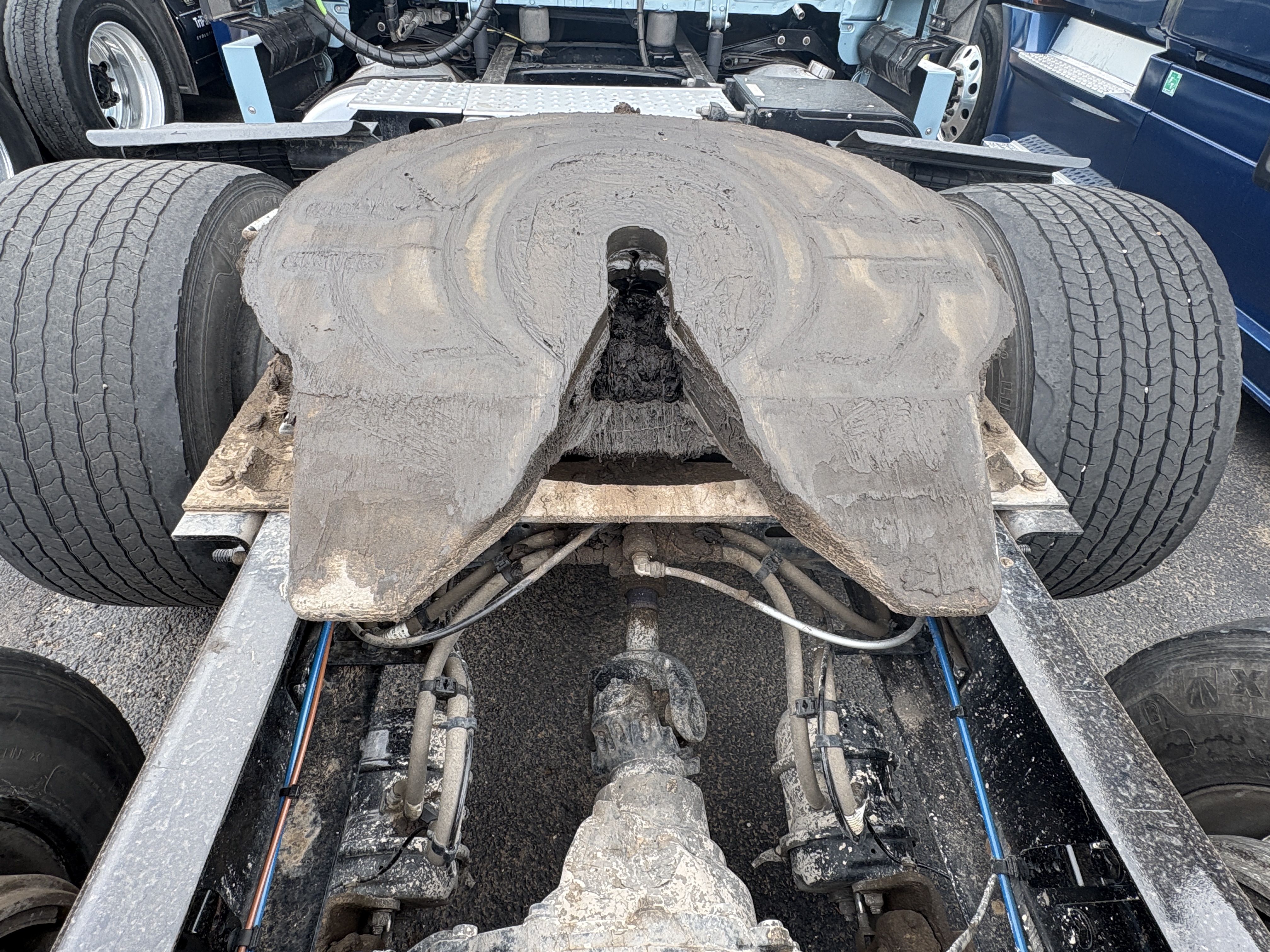 2023 Freightliner Cascadia - image 8