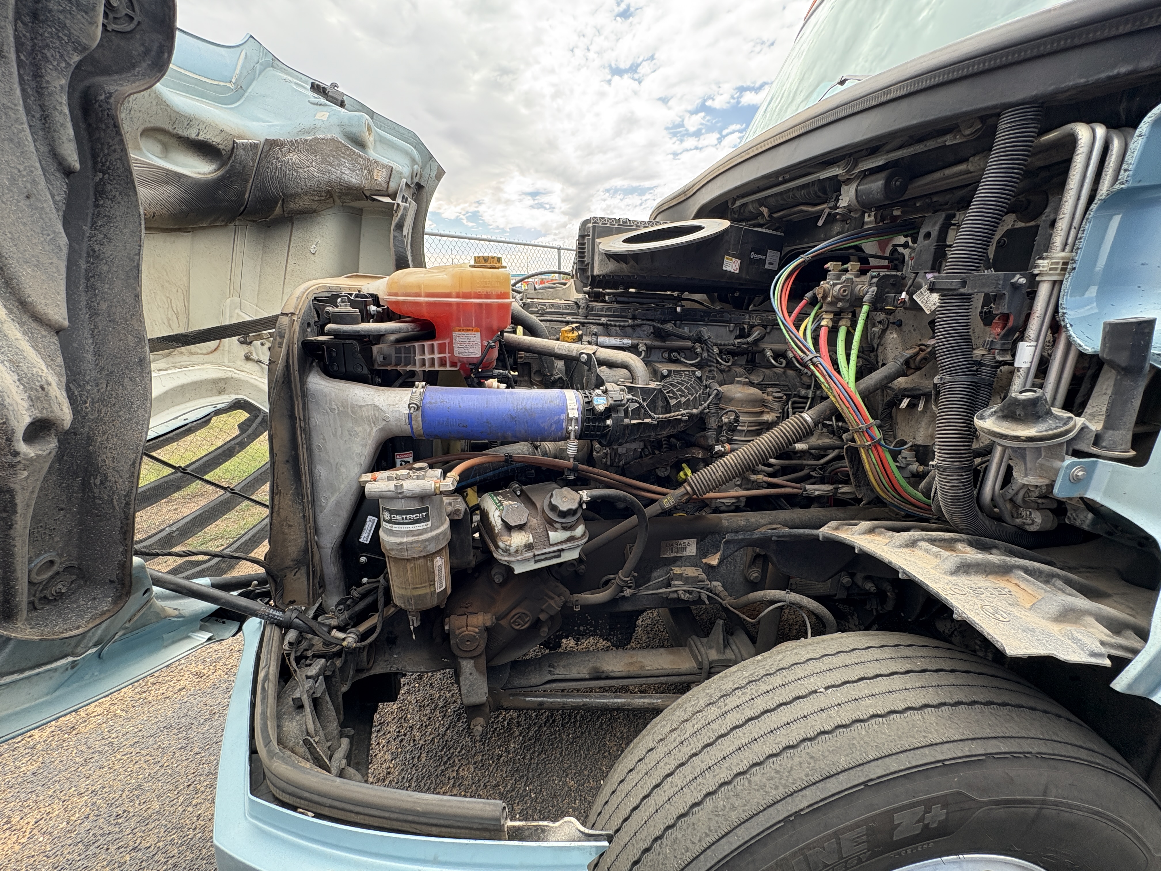 2023 Freightliner Cascadia - image 13