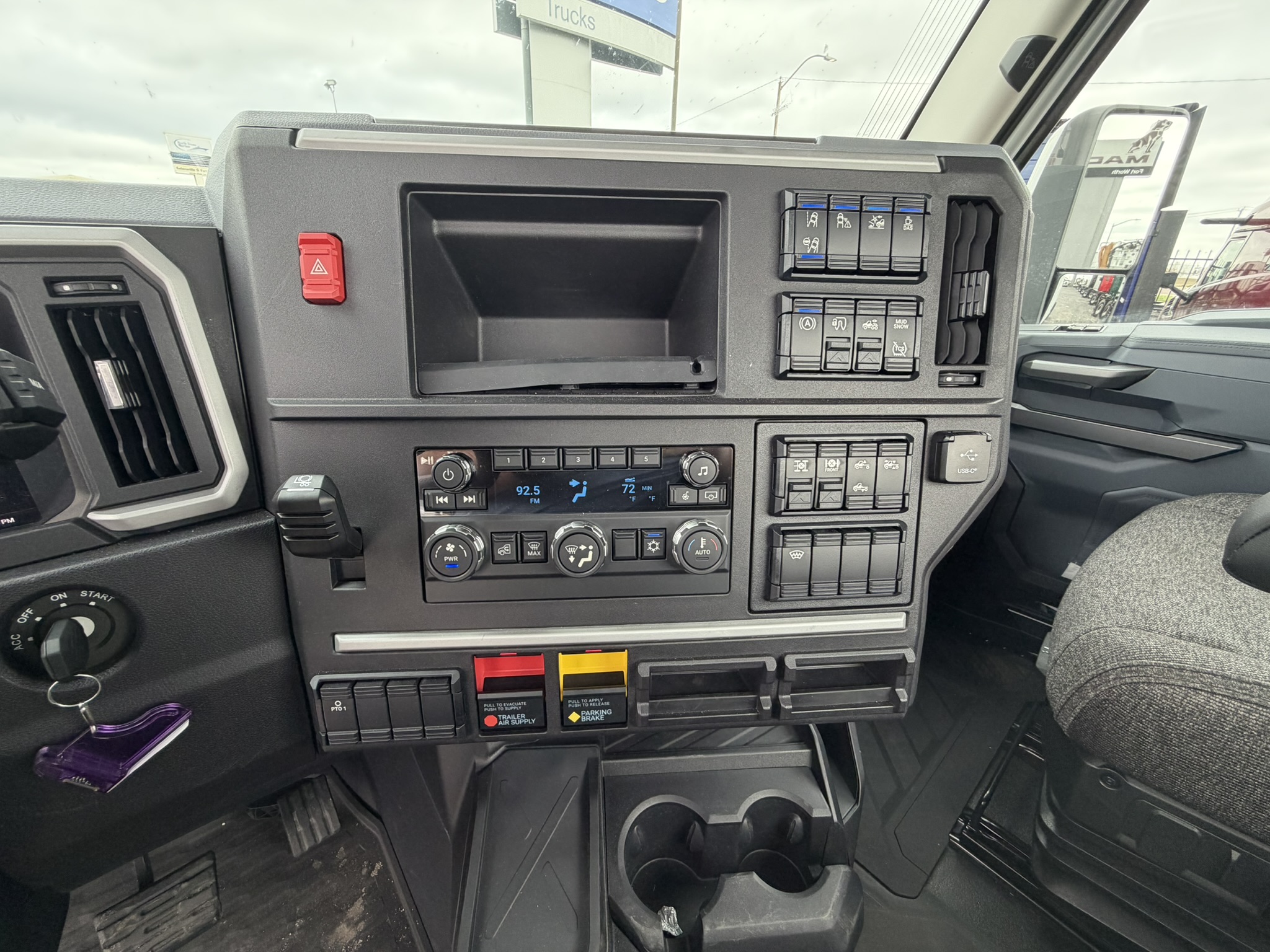 2027 Mack - image 13