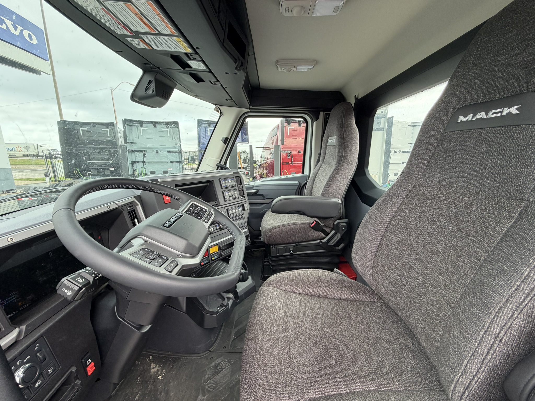 2027 Mack - image 11