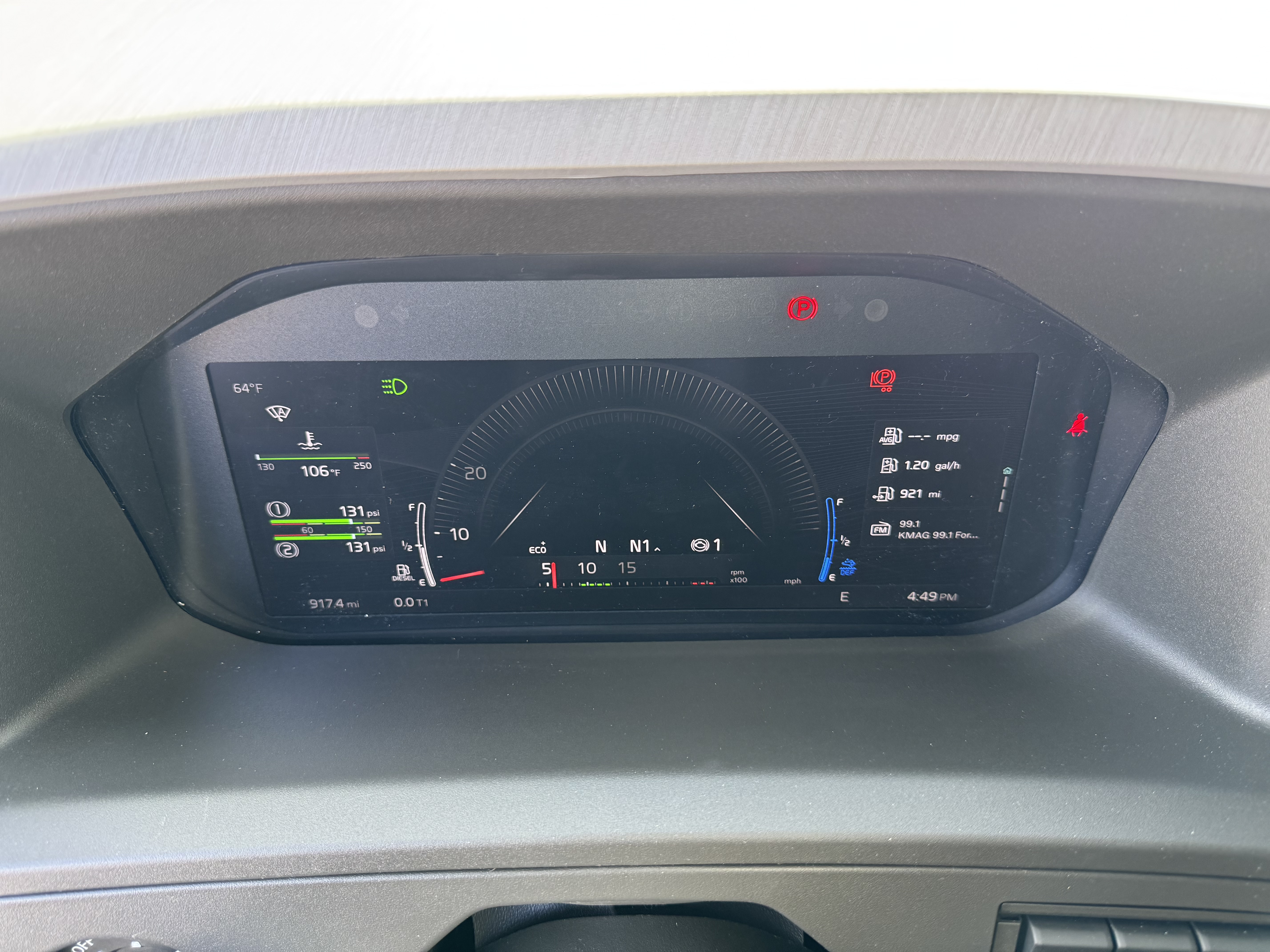 2026 Volvo - image 12