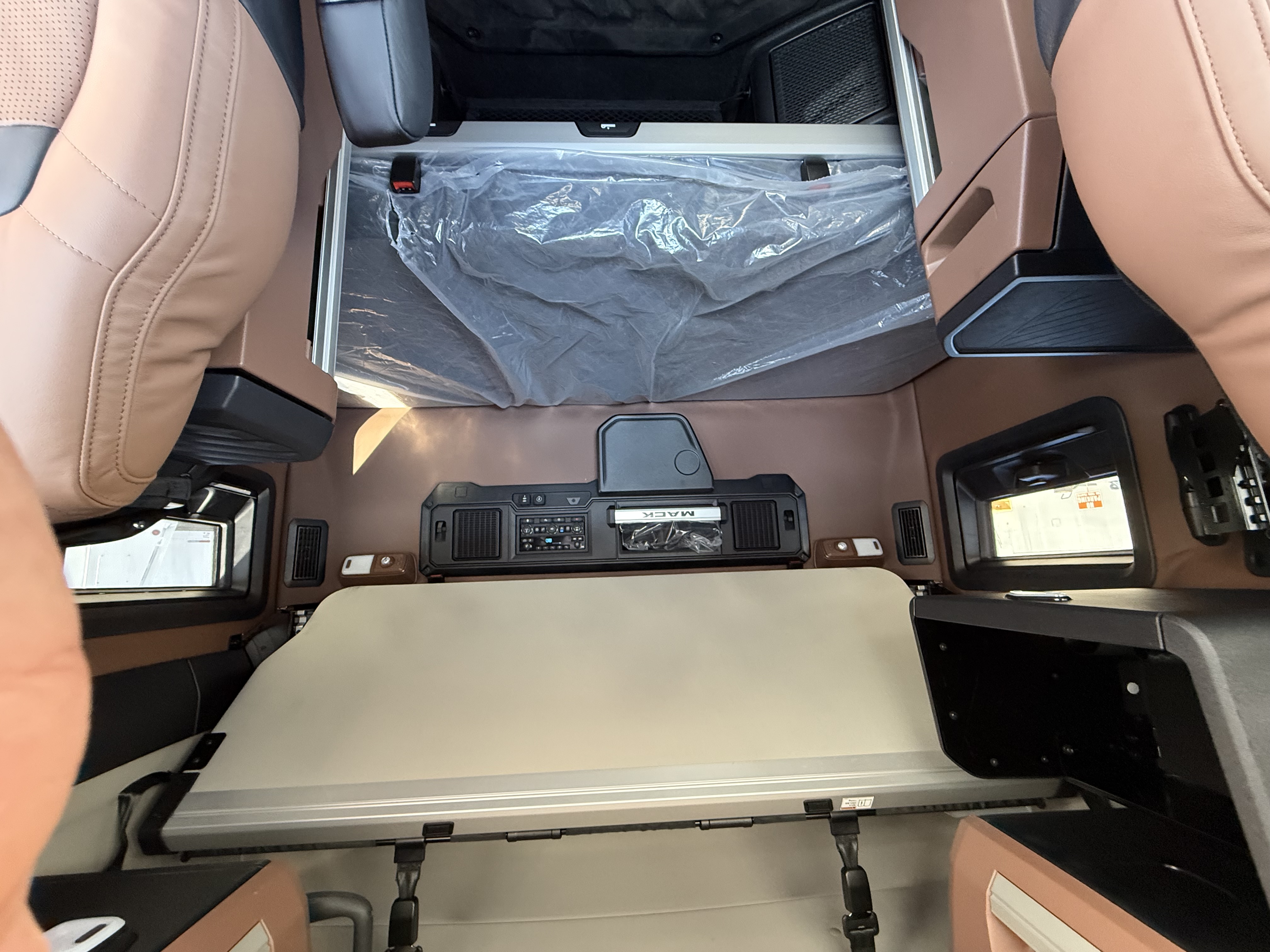 2027 Mack - image 11