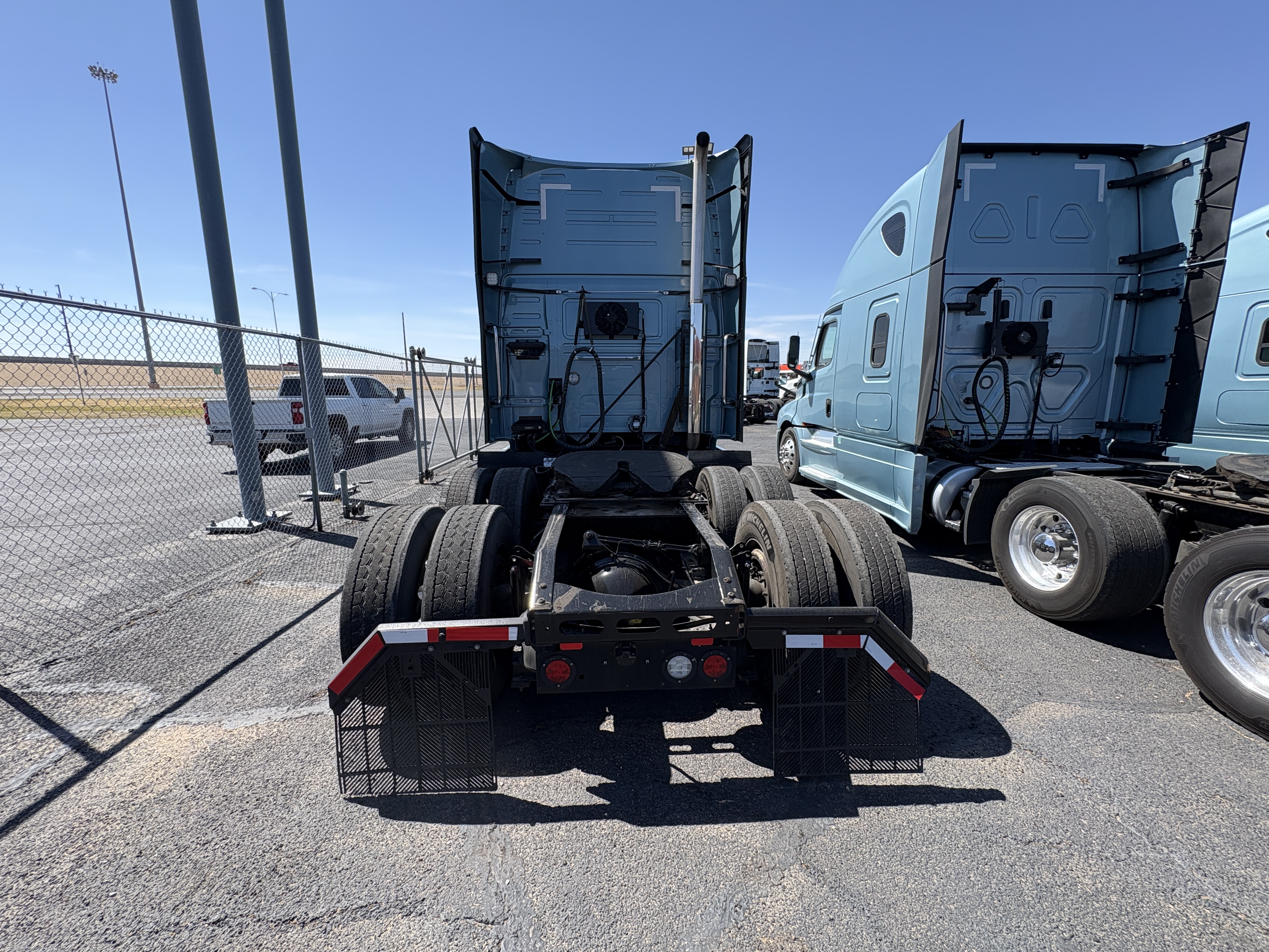 2022 Volvo VNL 760 in Shreveport, LA — photo 4