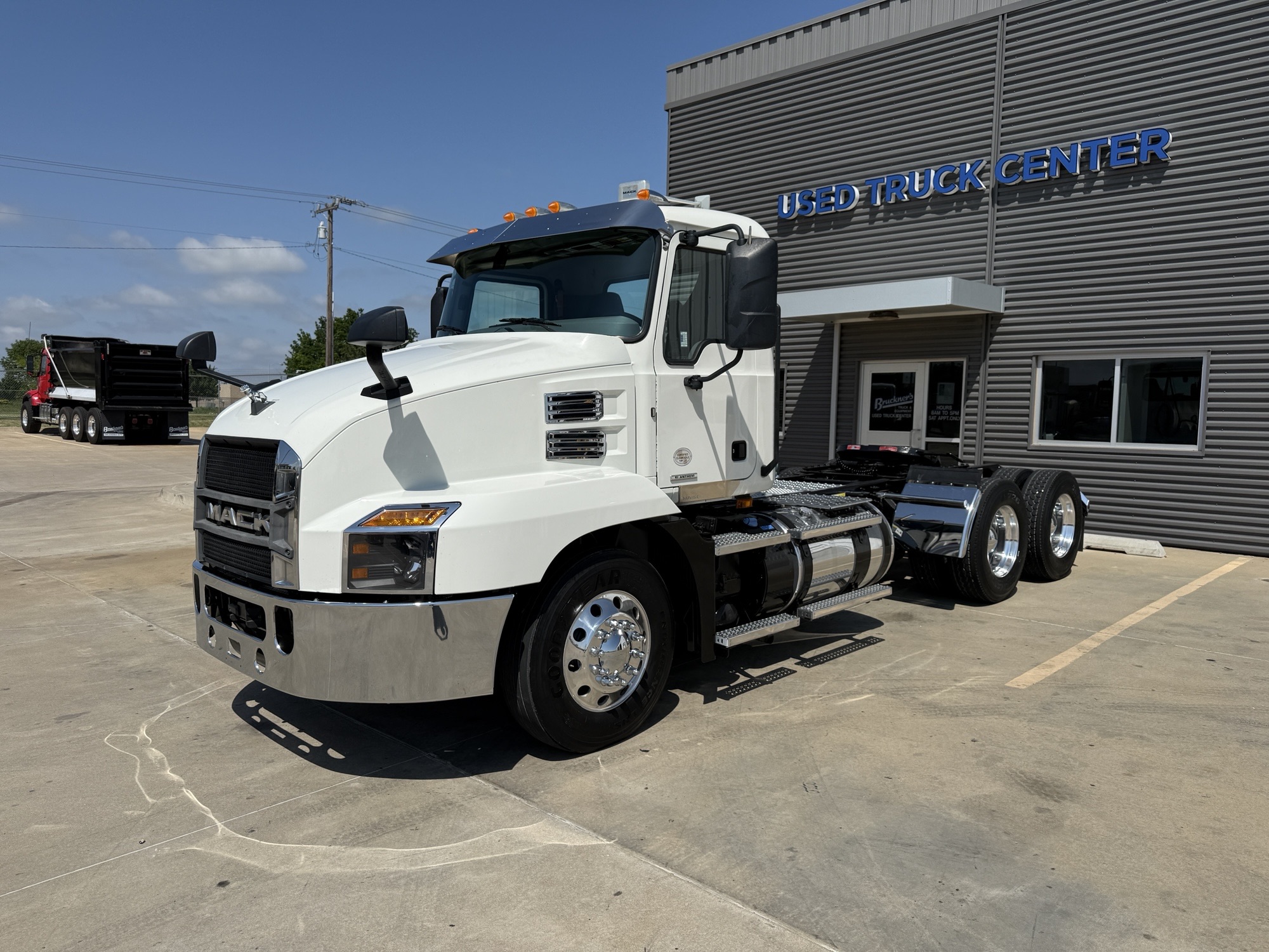2021 Mack Anthem in Oklahoma City, OK