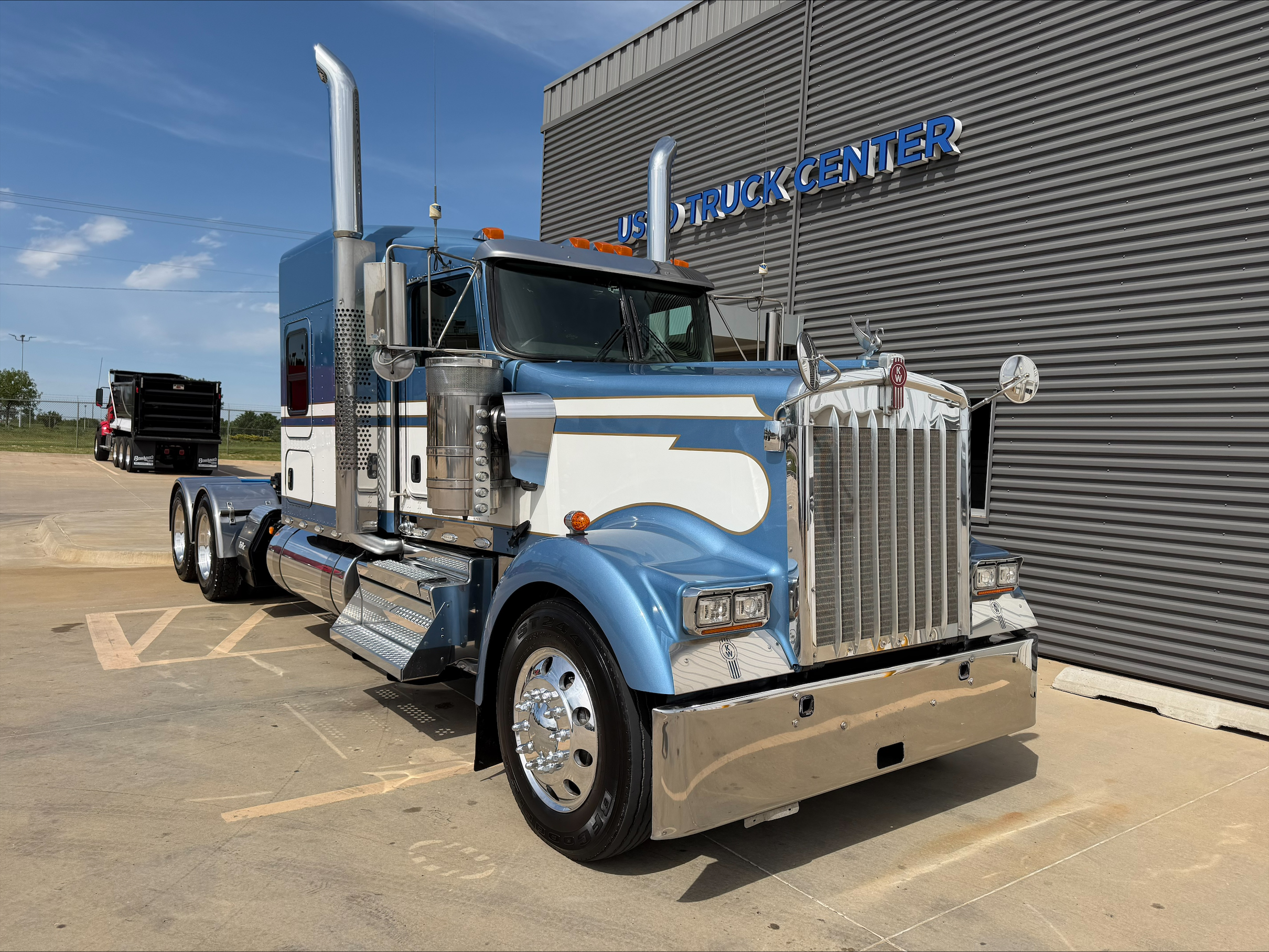 2022 Kenworth W900 in Oklahoma City, OK — photo 3