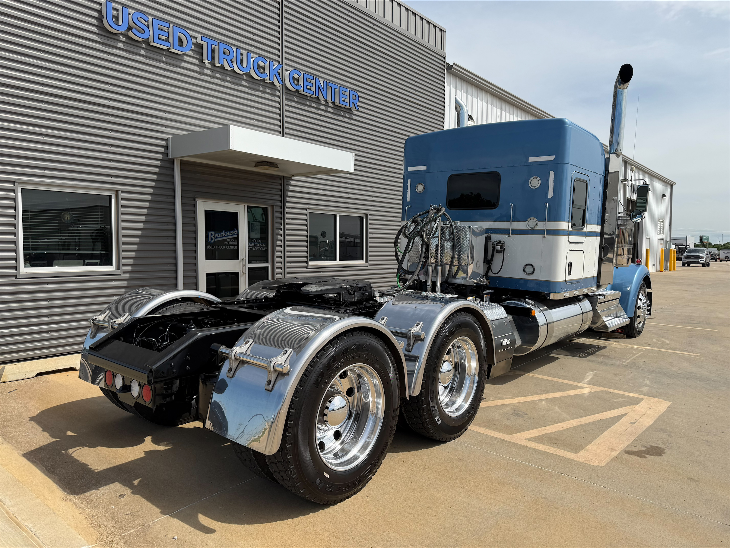 2022 Kenworth W900 in Oklahoma City, OK — photo 5