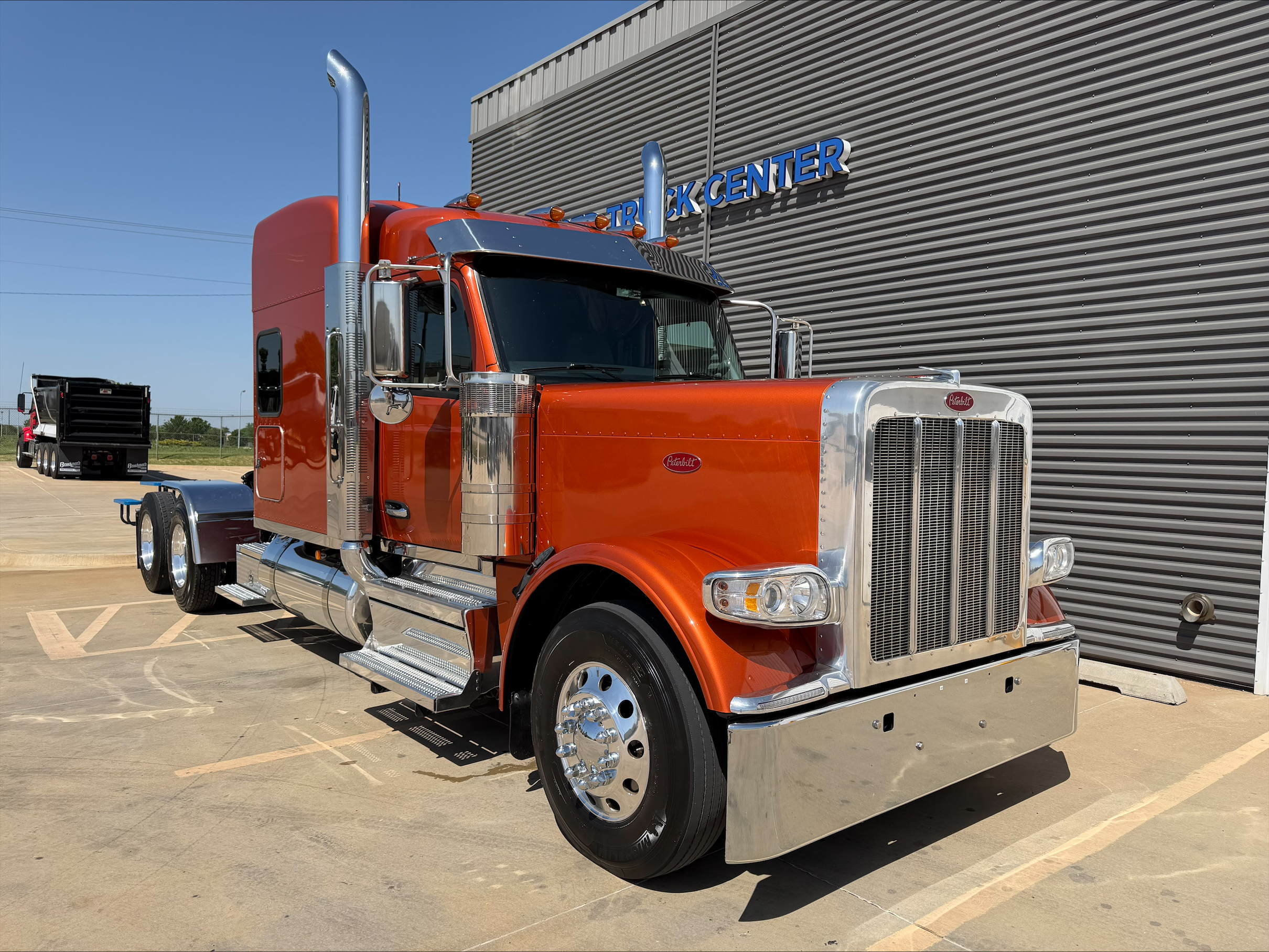 2025 Peterbilt 589 in Oklahoma City, OK — photo 3