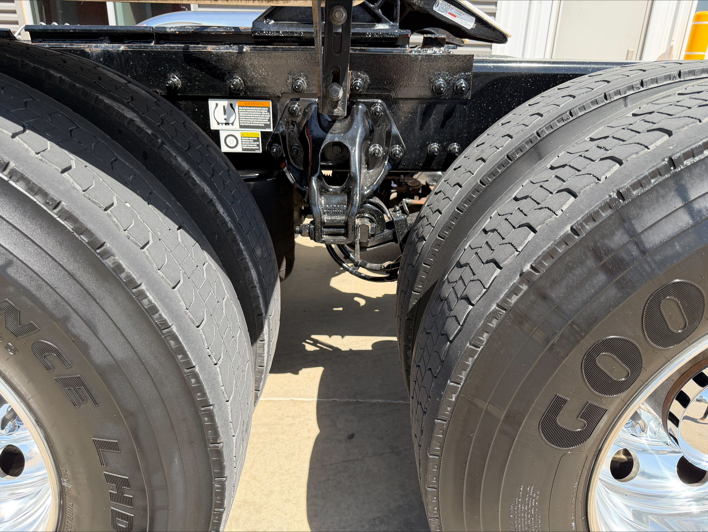 2025 Peterbilt 589 in Oklahoma City, OK — photo 8