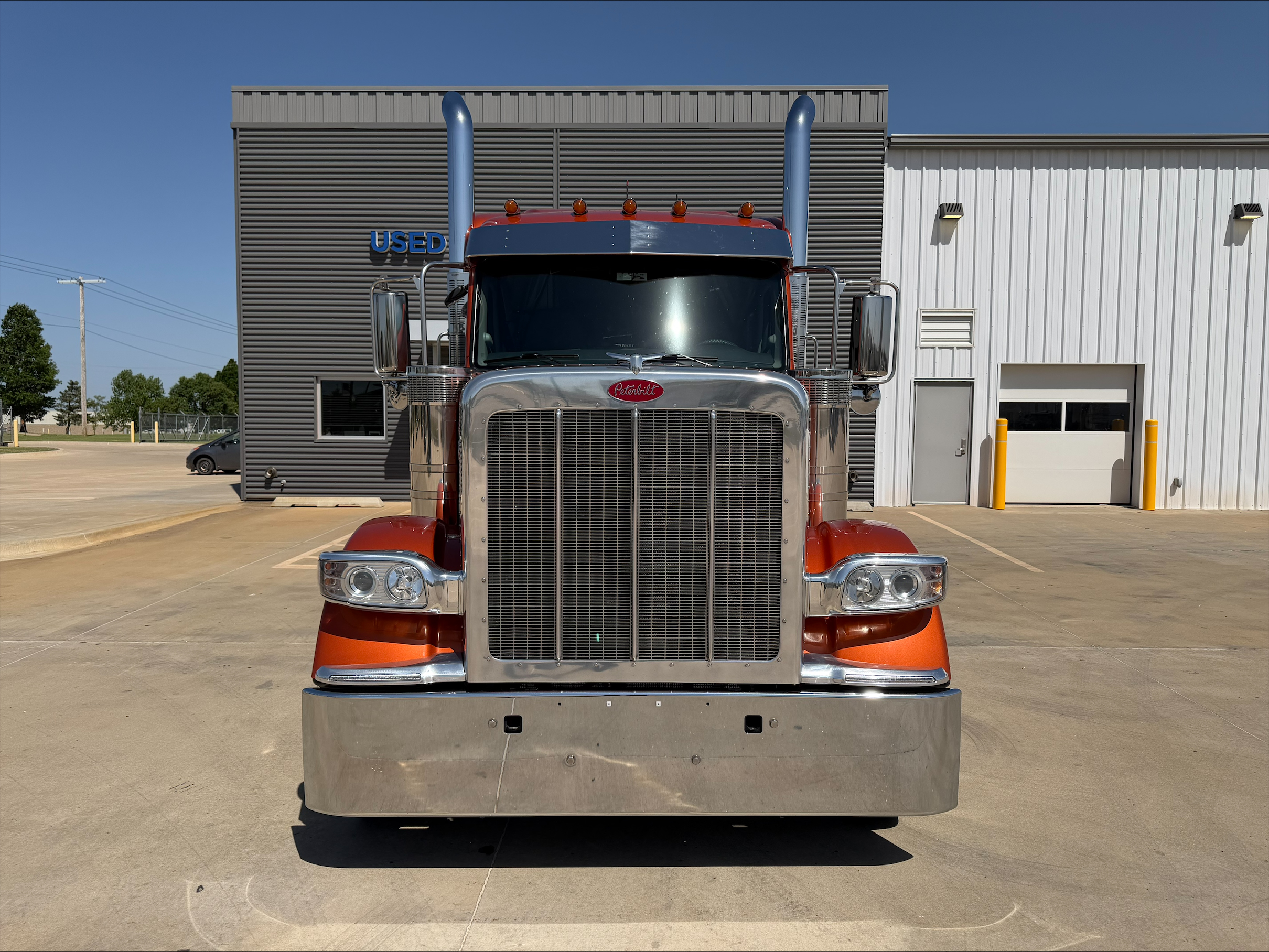 2025 Peterbilt 589 in Oklahoma City, OK — photo 2